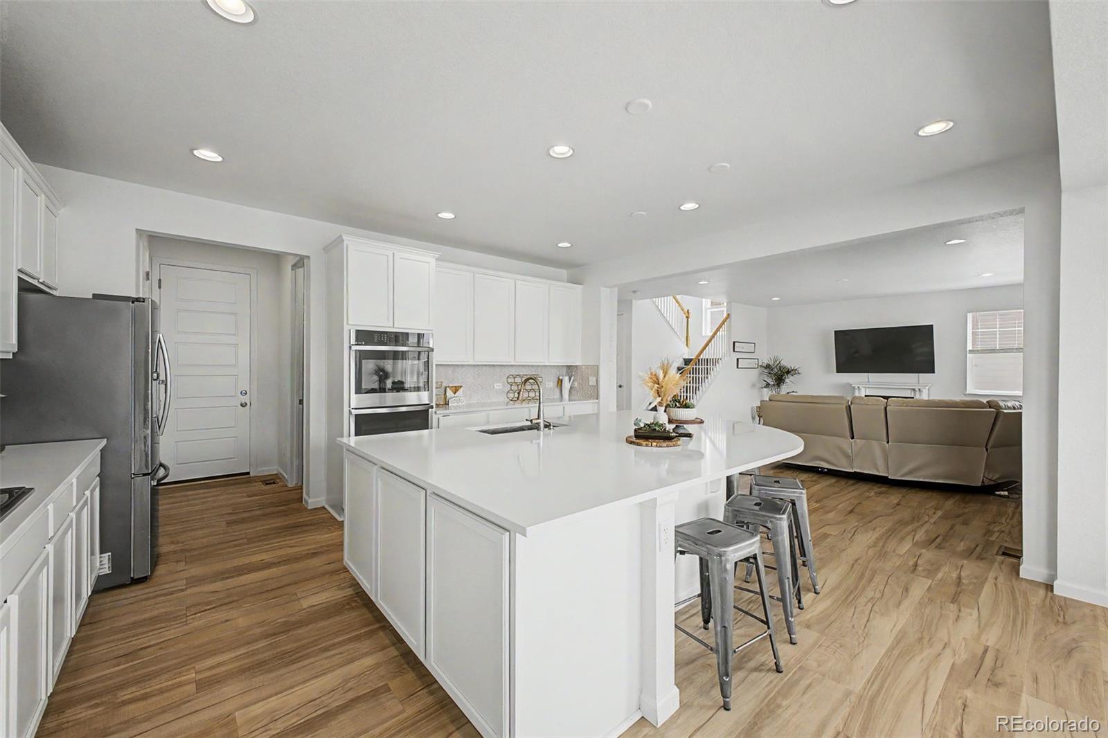 MLS Image #9 for 3845  eaton park street,aurora, Colorado