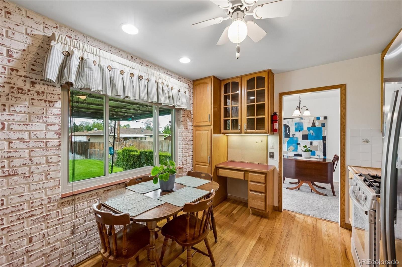 MLS Image #10 for 2712 s vrain street,denver, Colorado