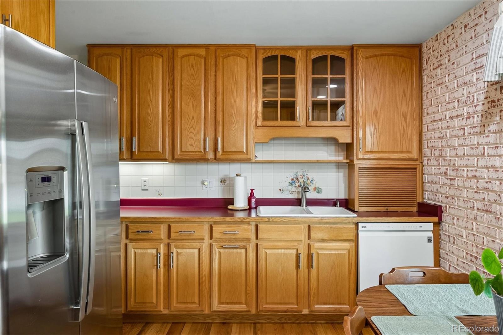 MLS Image #11 for 2712 s vrain street,denver, Colorado