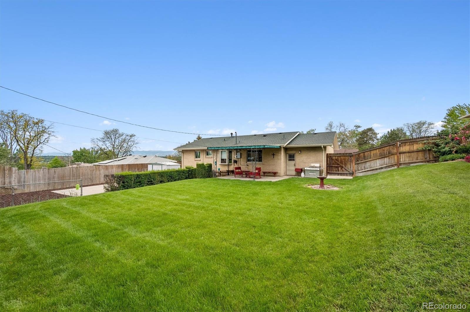 MLS Image #26 for 2712 s vrain street,denver, Colorado