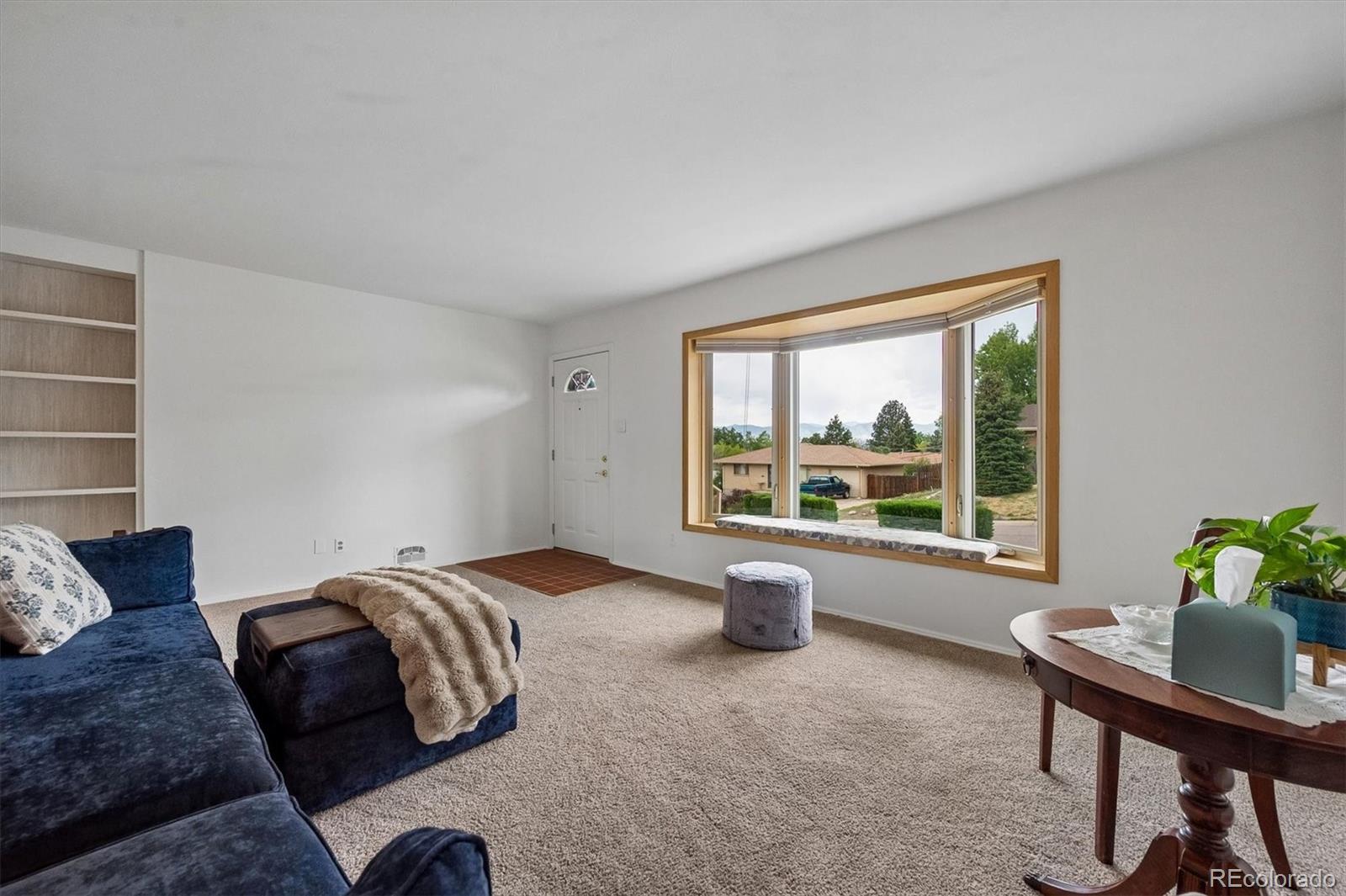MLS Image #4 for 2712 s vrain street,denver, Colorado