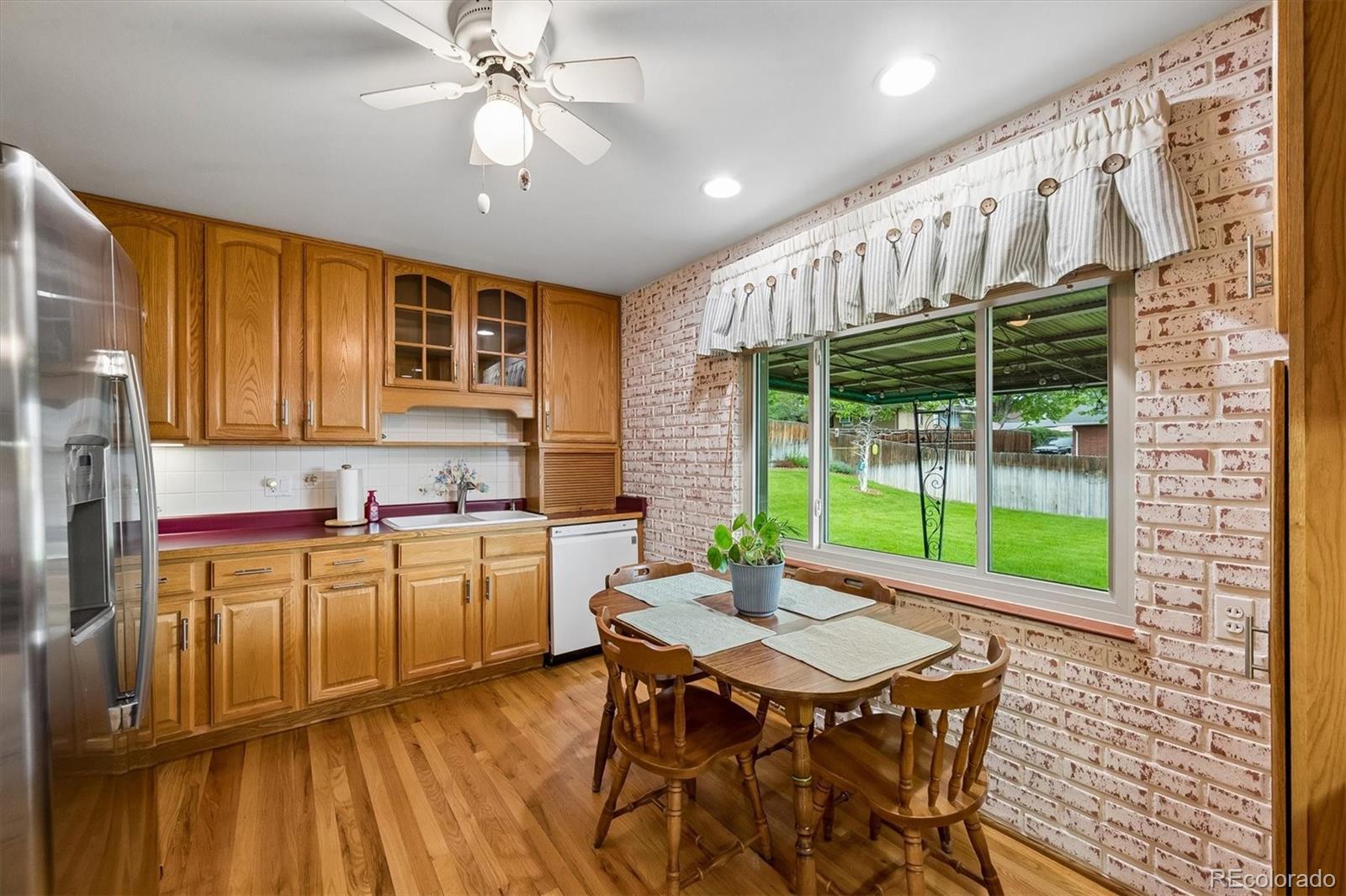 MLS Image #8 for 2712 s vrain street,denver, Colorado