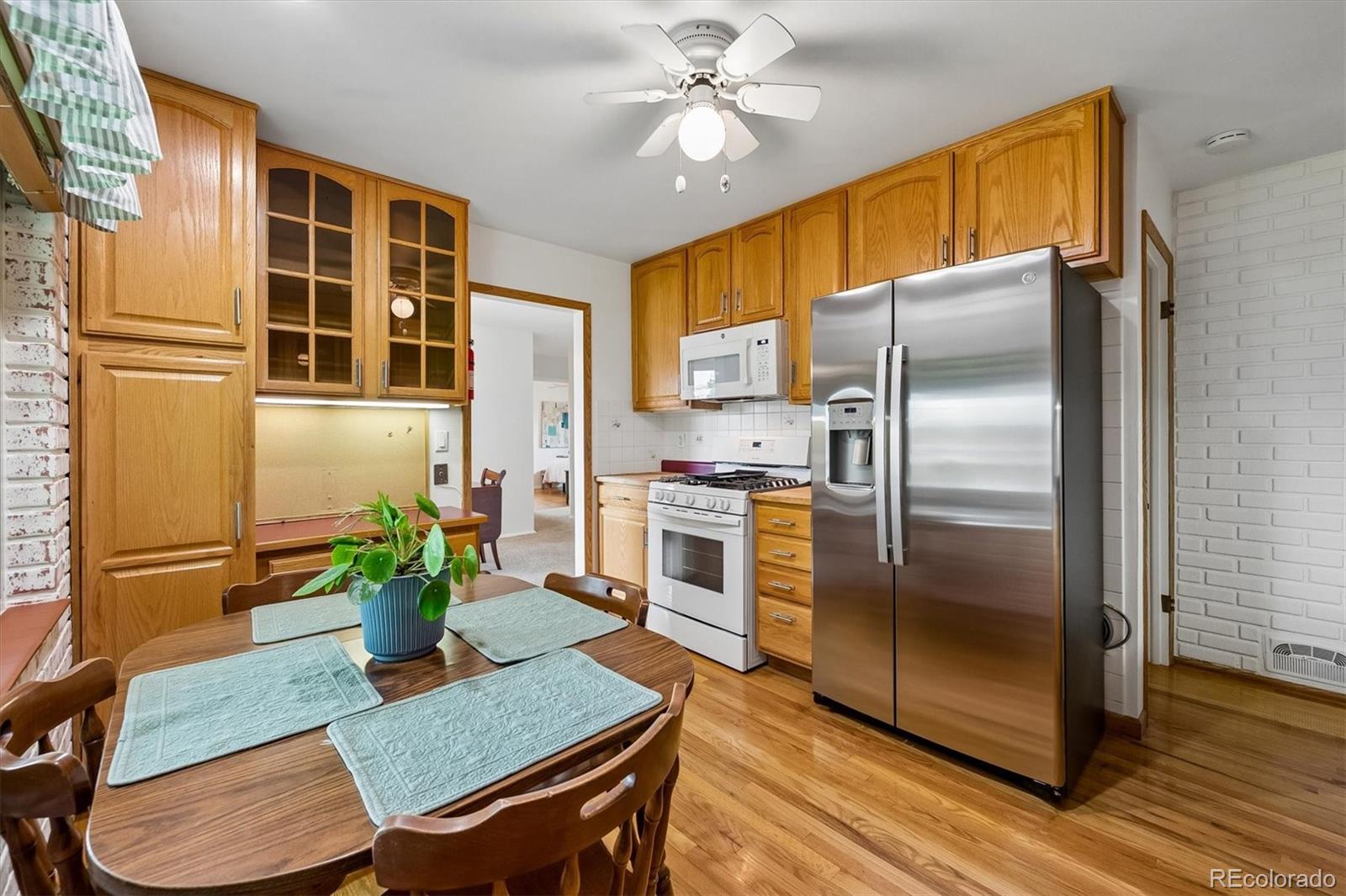 MLS Image #9 for 2712 s vrain street,denver, Colorado