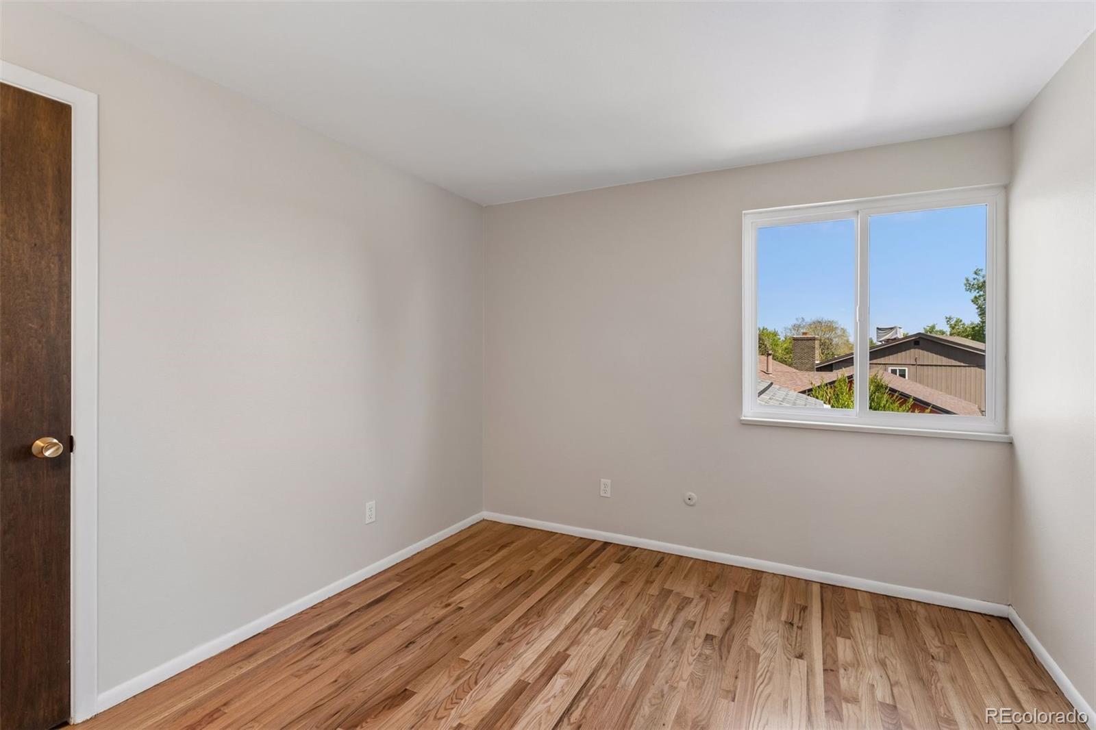 MLS Image #22 for 1995 s poplar street,denver, Colorado