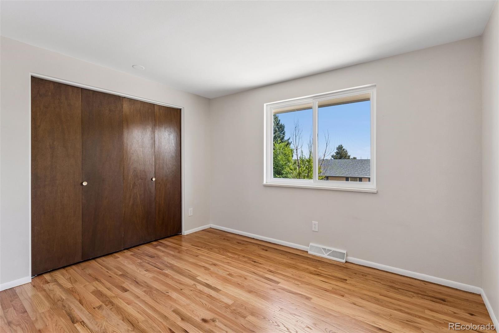 MLS Image #25 for 1995 s poplar street,denver, Colorado