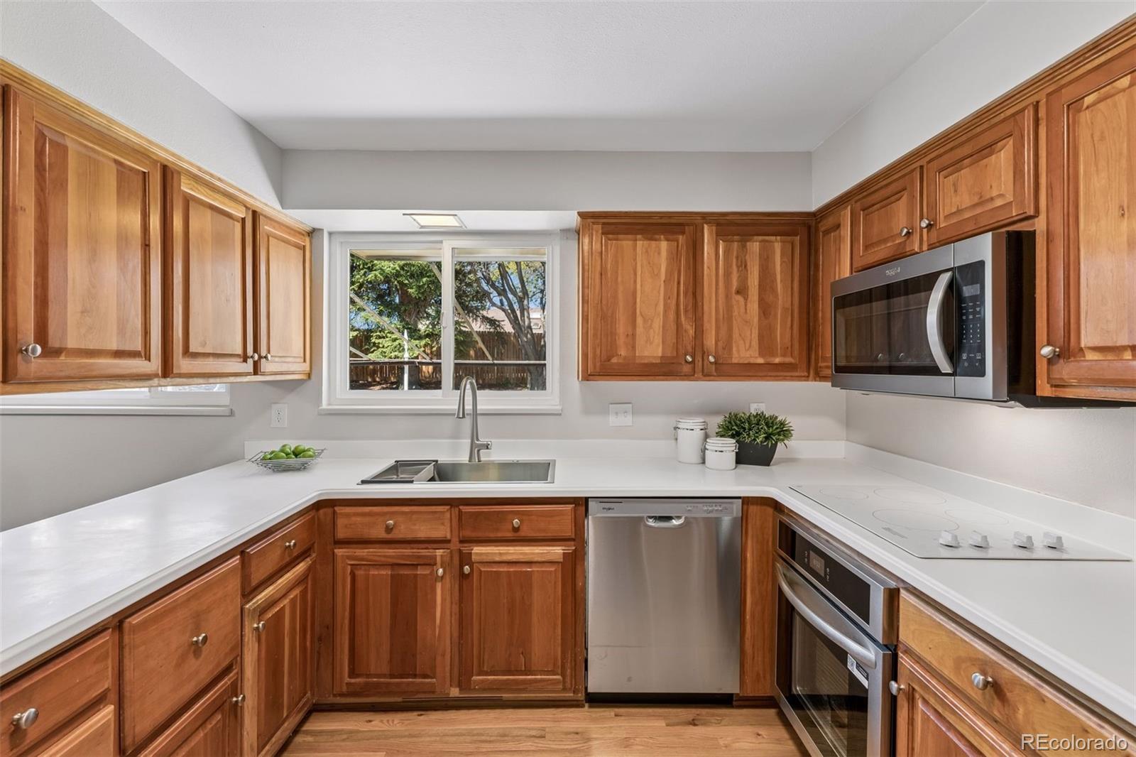 MLS Image #4 for 1995 s poplar street,denver, Colorado