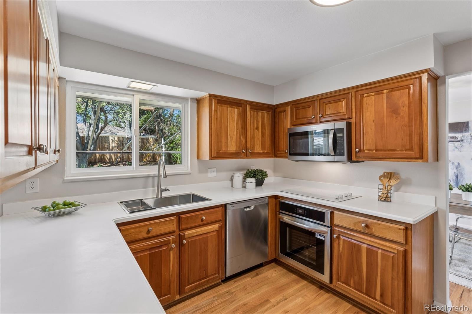 MLS Image #6 for 1995 s poplar street,denver, Colorado