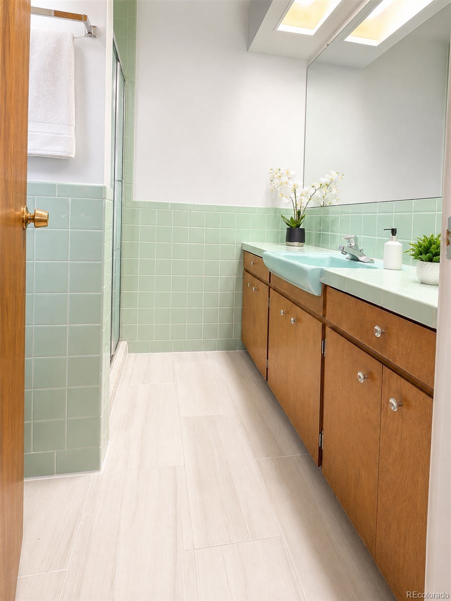 MLS Image #20 for 443 s niagara street,denver, Colorado