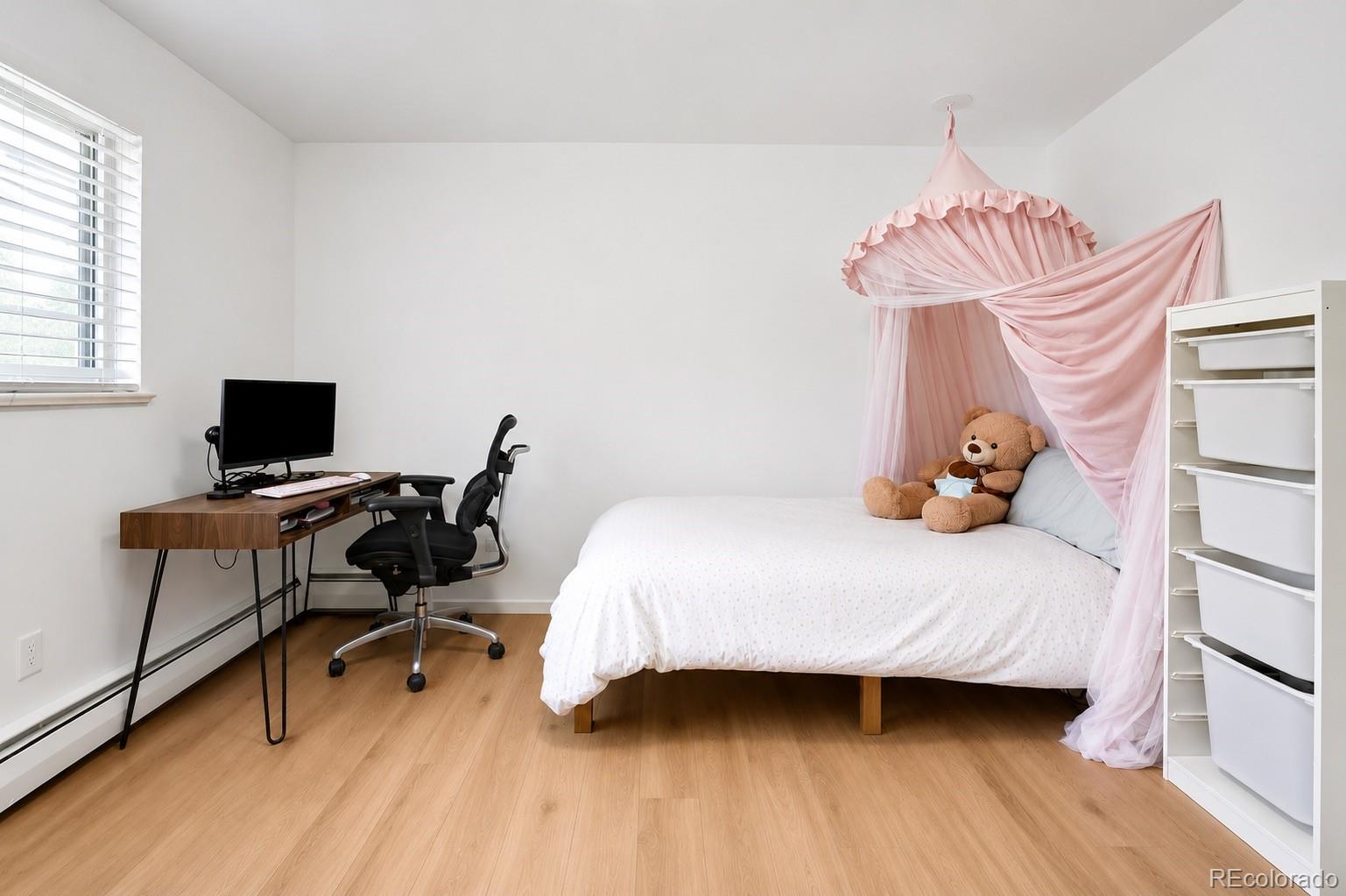 MLS Image #23 for 443 s niagara street,denver, Colorado