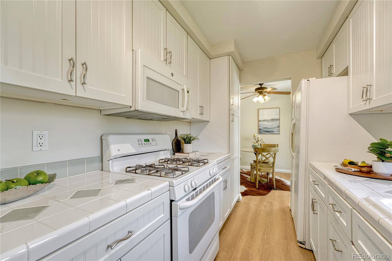 MLS Image #11 for 3084 s dexter way,denver, Colorado