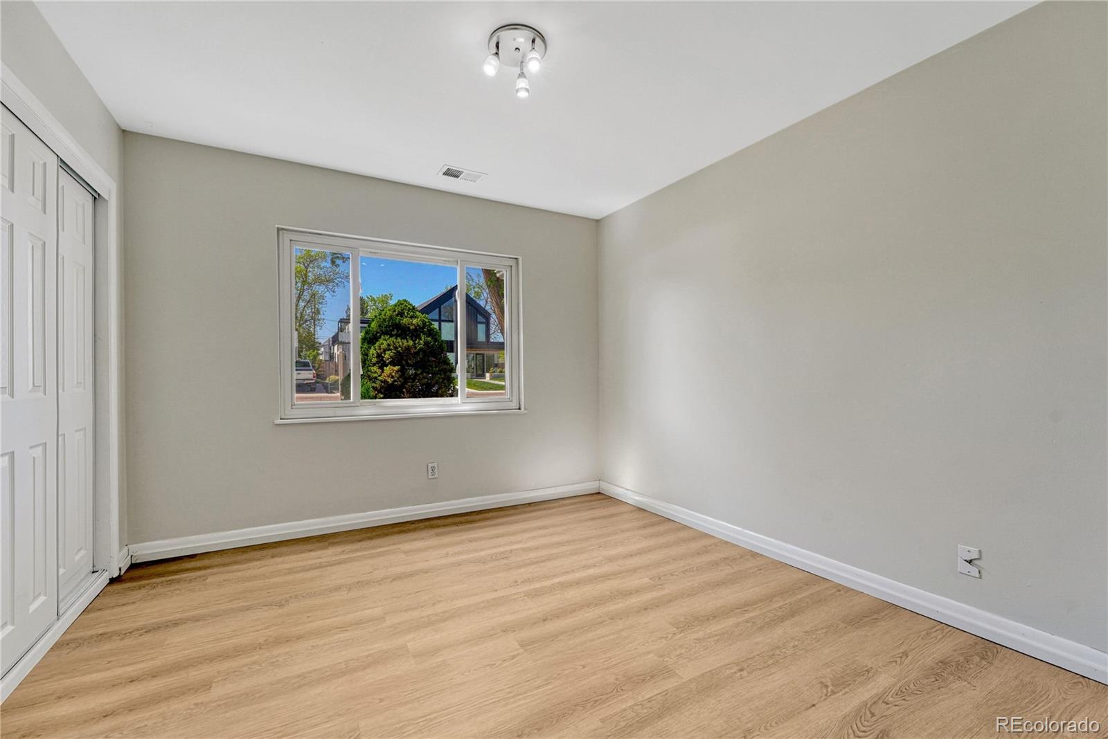 MLS Image #14 for 3084 s dexter way,denver, Colorado