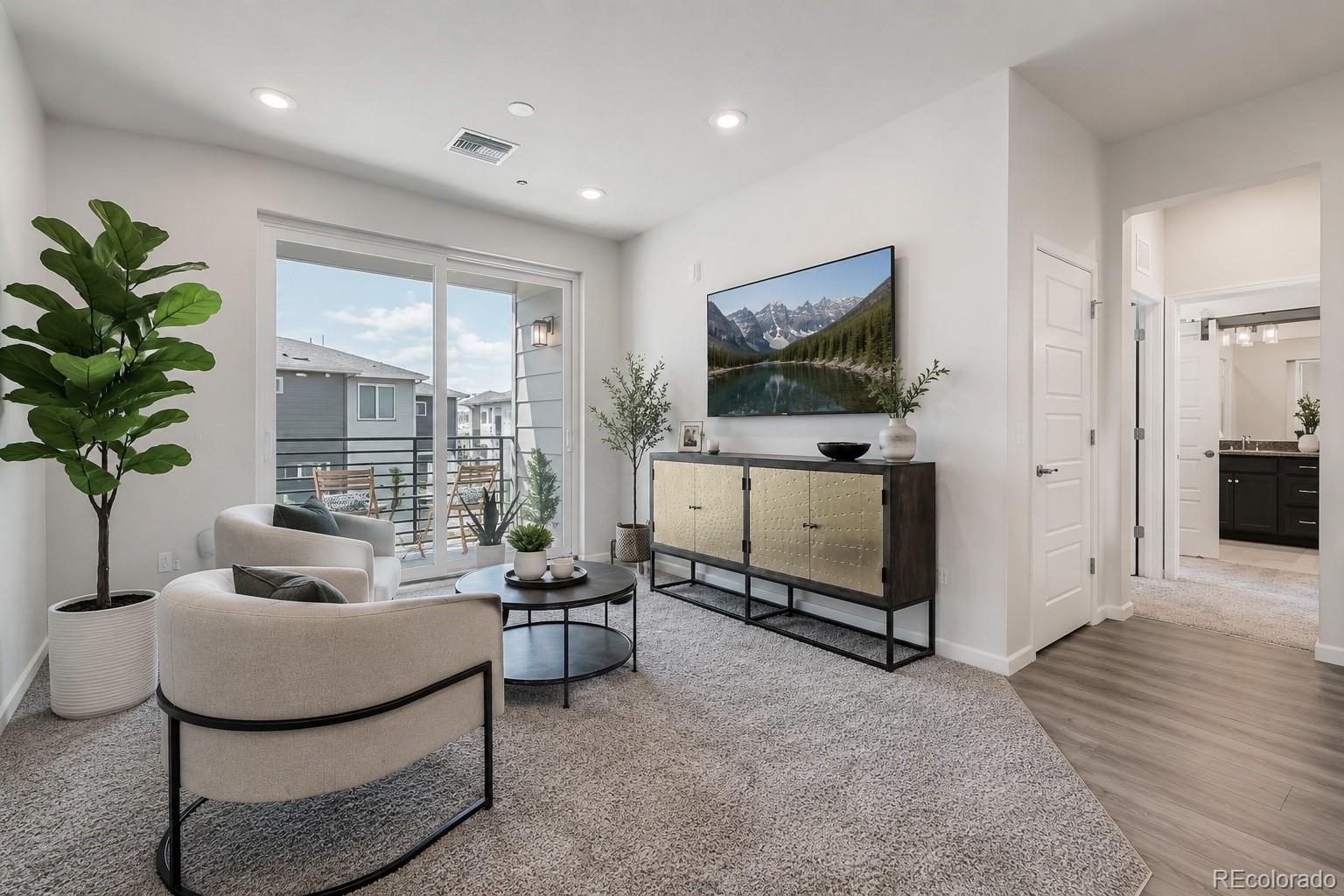 MLS Image #5 for 6153 n ceylon street,denver, Colorado