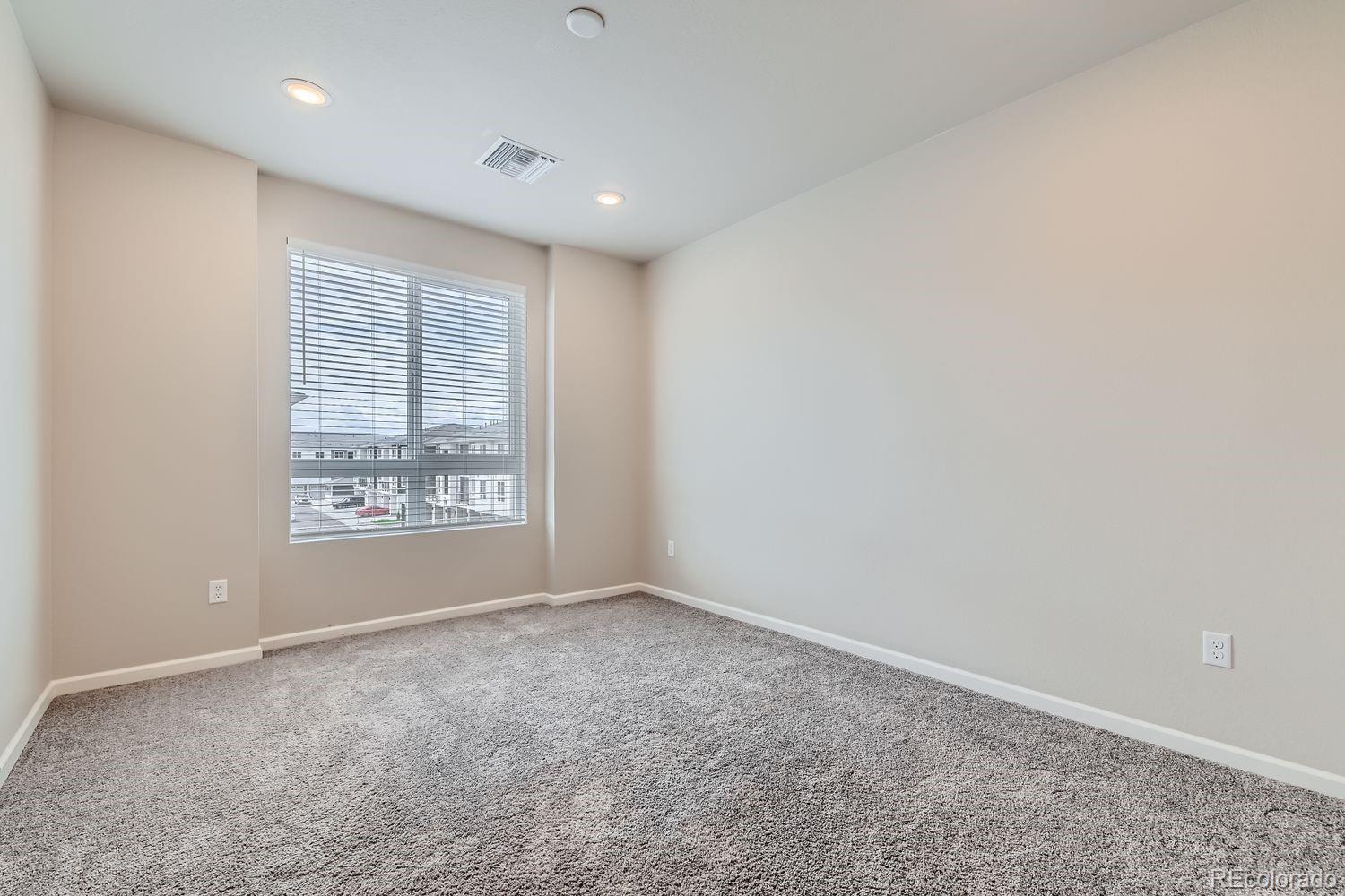 MLS Image #8 for 6153 n ceylon street,denver, Colorado