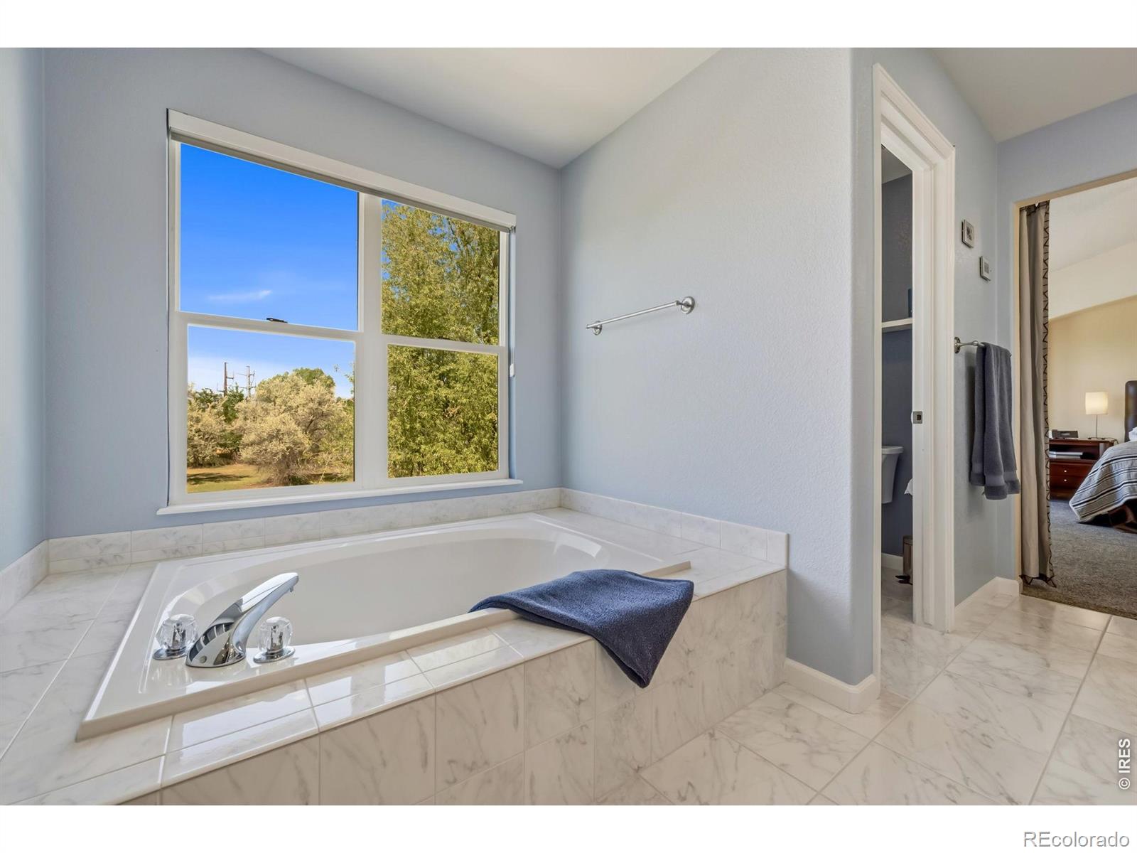 MLS Image #14 for 643  teal circle,longmont, Colorado