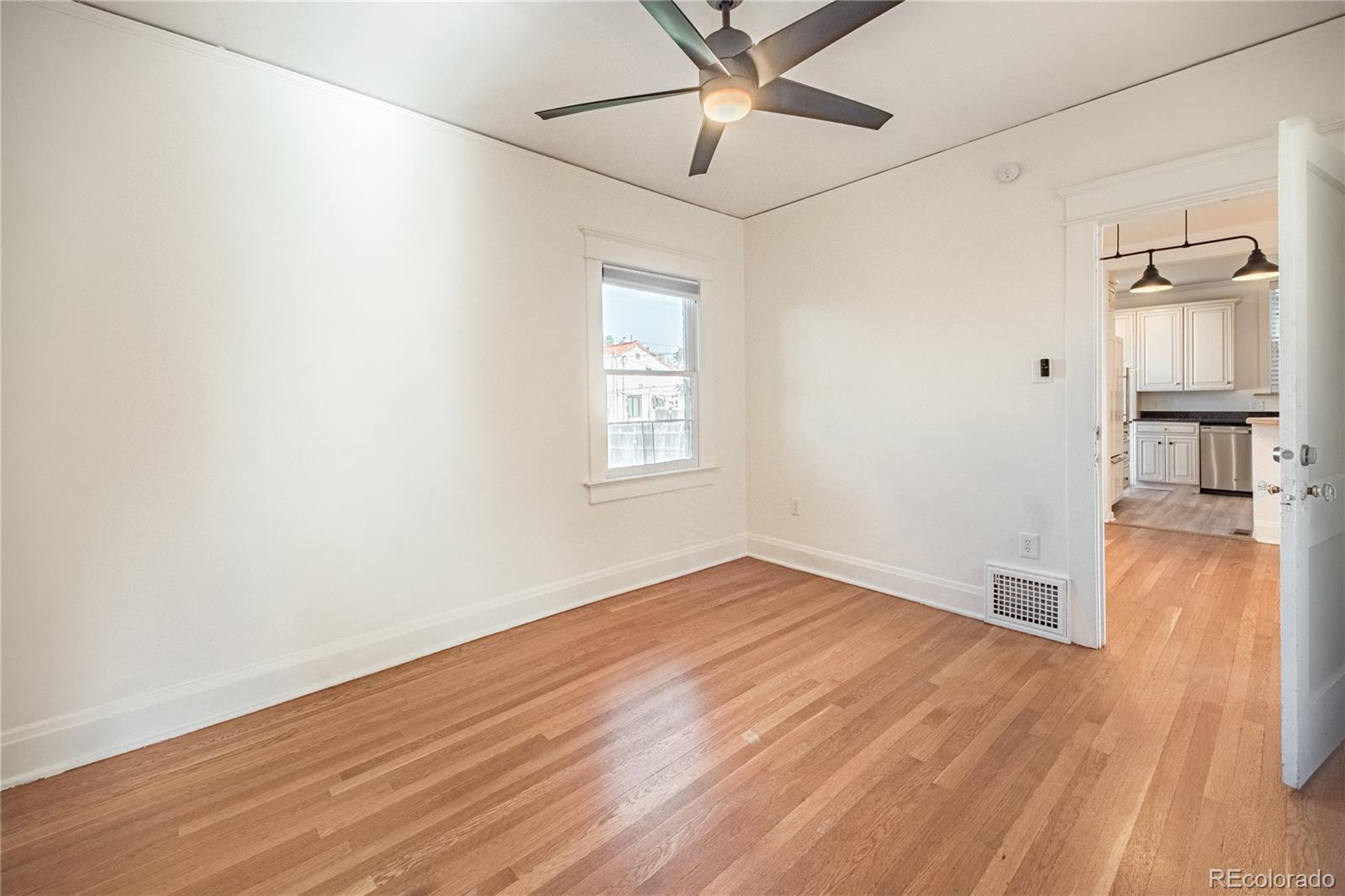MLS Image #19 for 612  harrison street,denver, Colorado