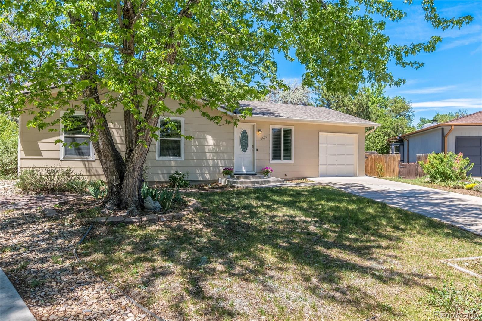 MLS Image #2 for 9609 w eureka place,lakewood, Colorado
