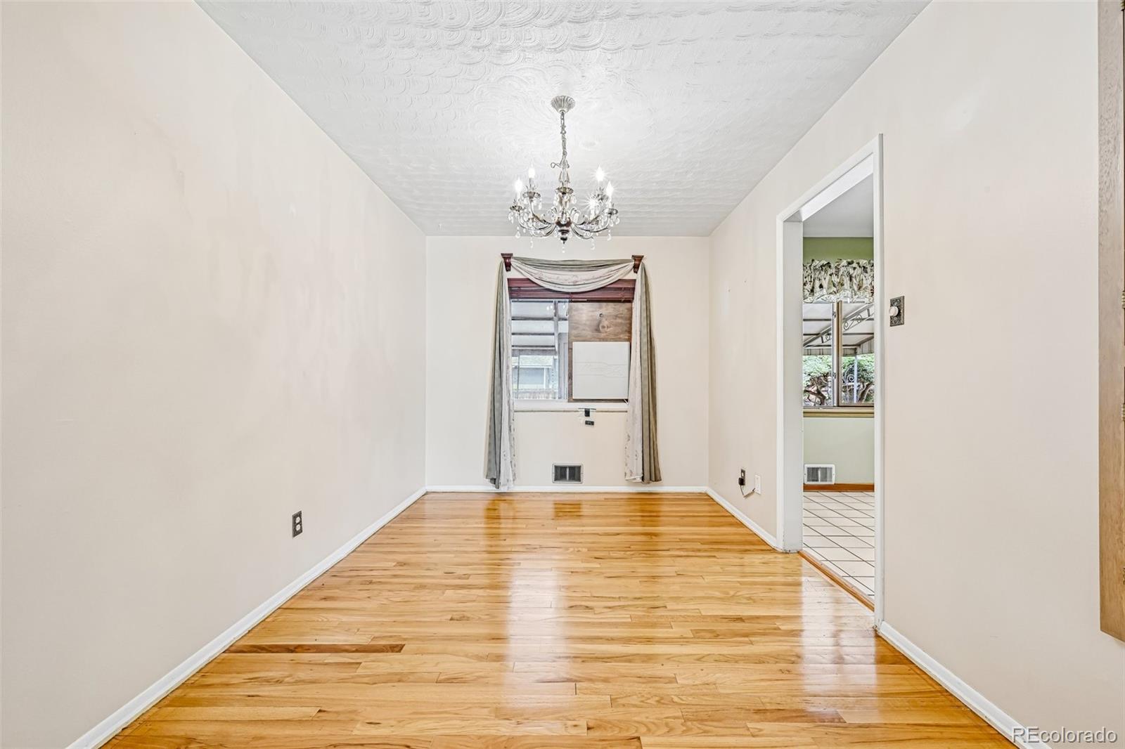MLS Image #11 for 10209 w 68th avenue,arvada, Colorado