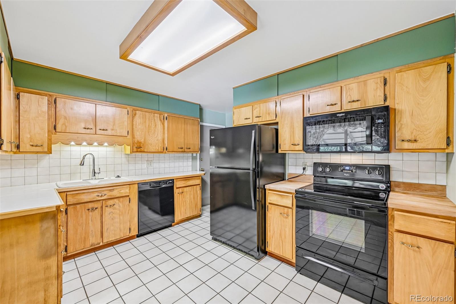 MLS Image #15 for 10209 w 68th avenue,arvada, Colorado