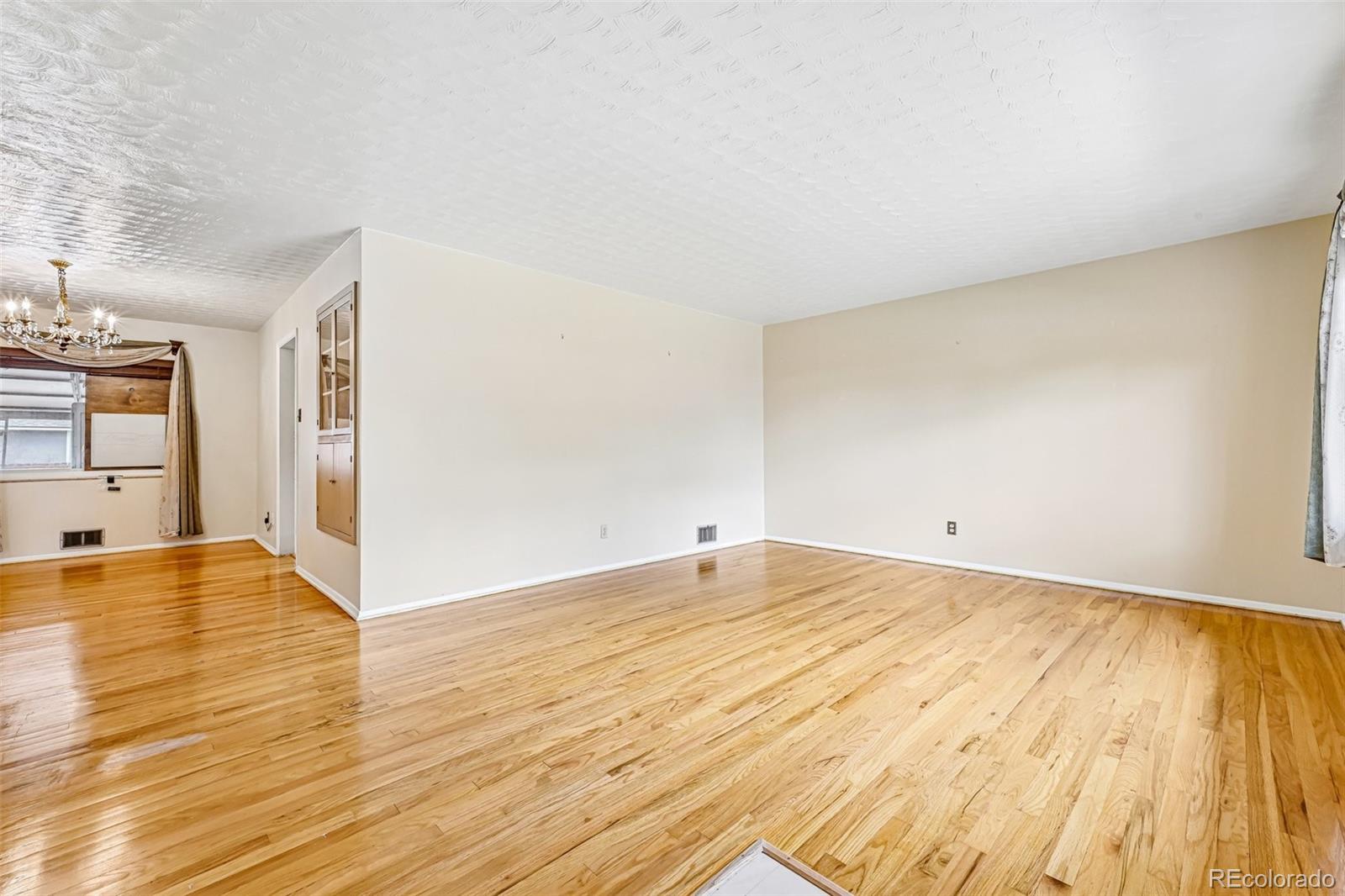 MLS Image #9 for 10209 w 68th avenue,arvada, Colorado