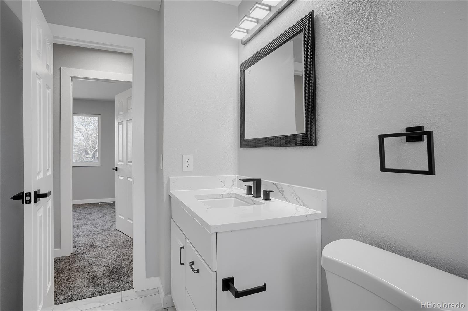 MLS Image #19 for 15121 e 55th avenue,denver, Colorado