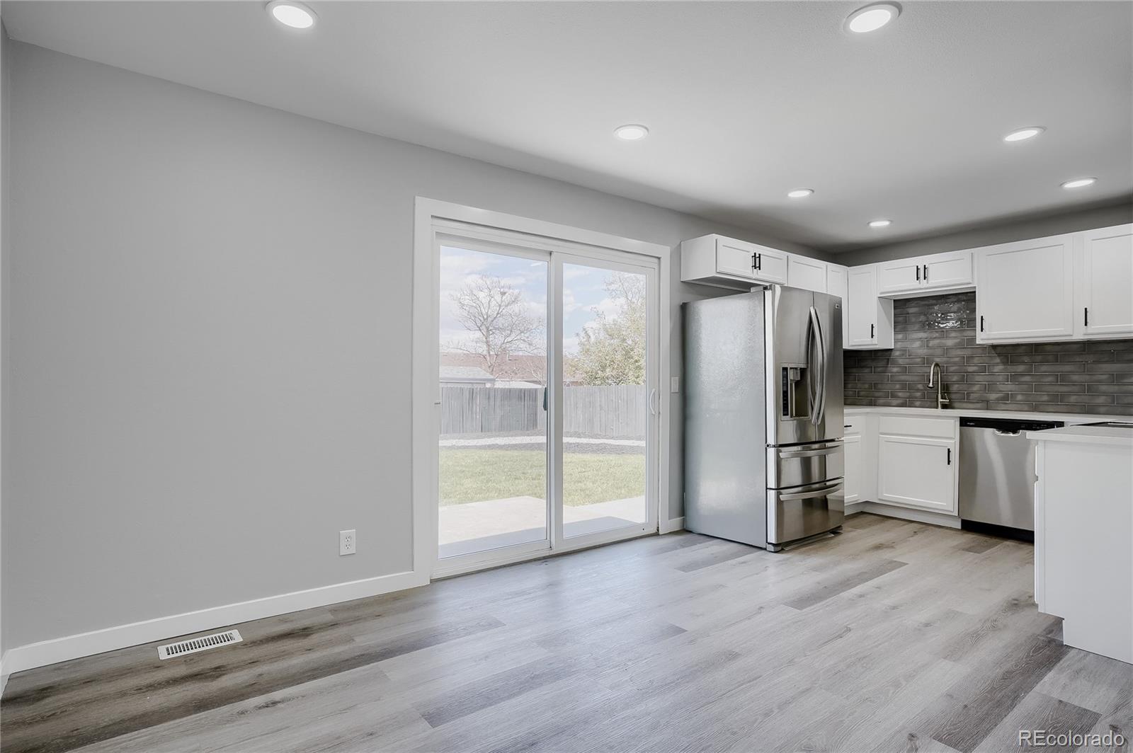 MLS Image #6 for 15121 e 55th avenue,denver, Colorado