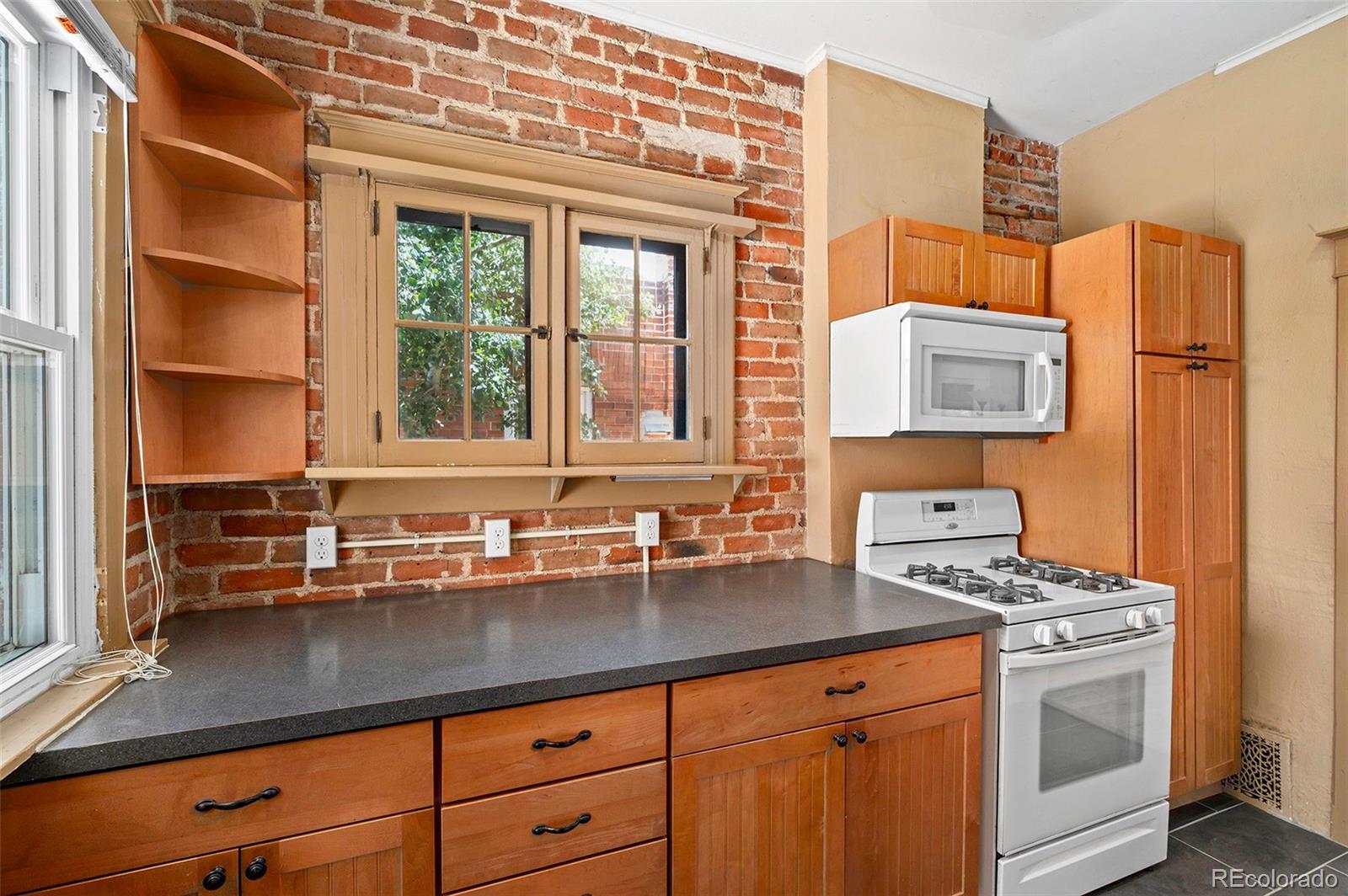 MLS Image #13 for 354 s sherman street,denver, Colorado