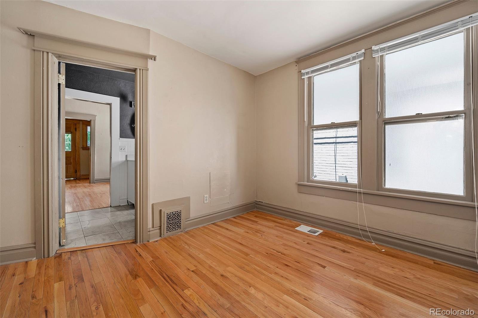 MLS Image #22 for 354 s sherman street,denver, Colorado