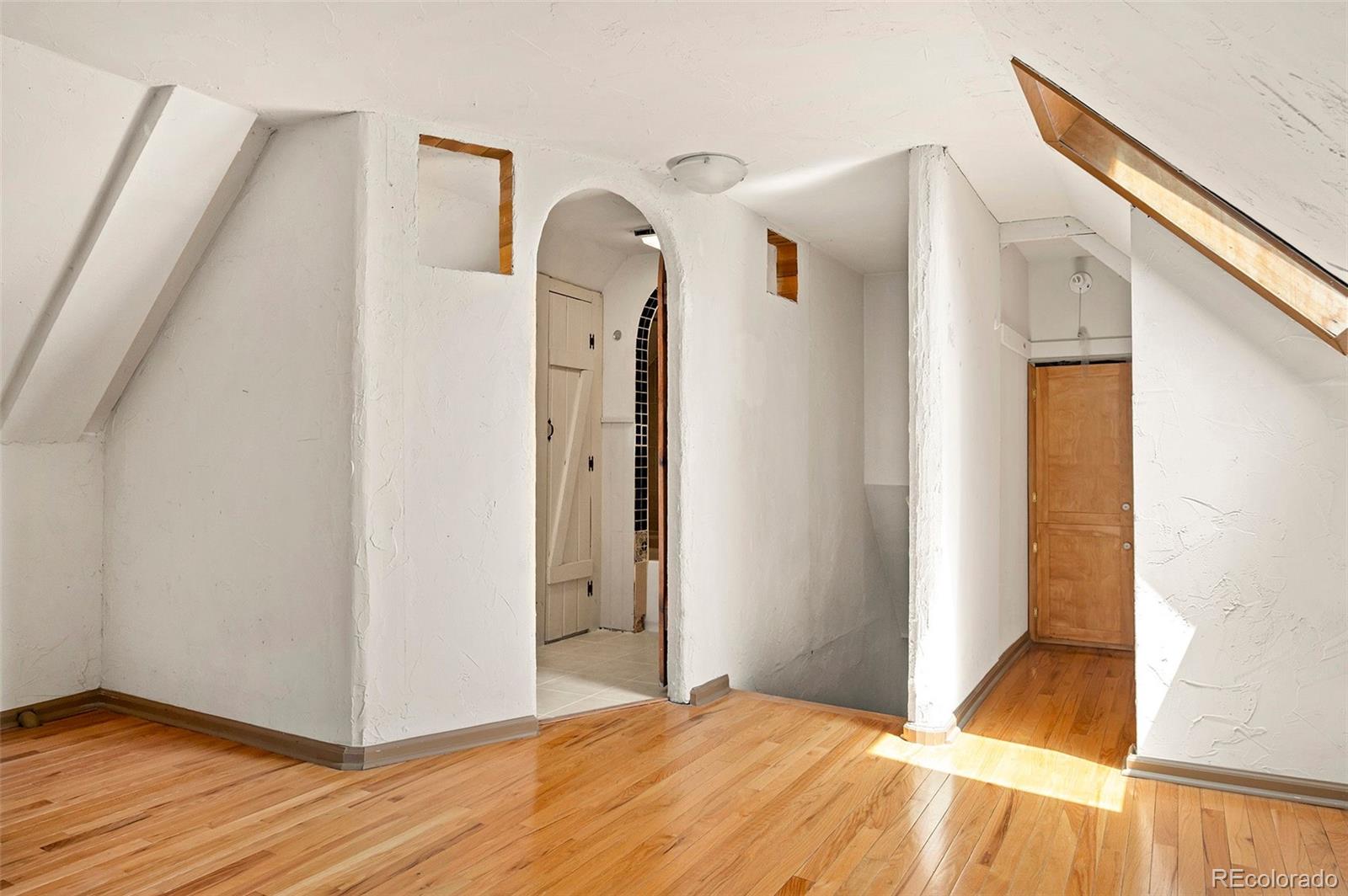 MLS Image #26 for 354 s sherman street,denver, Colorado