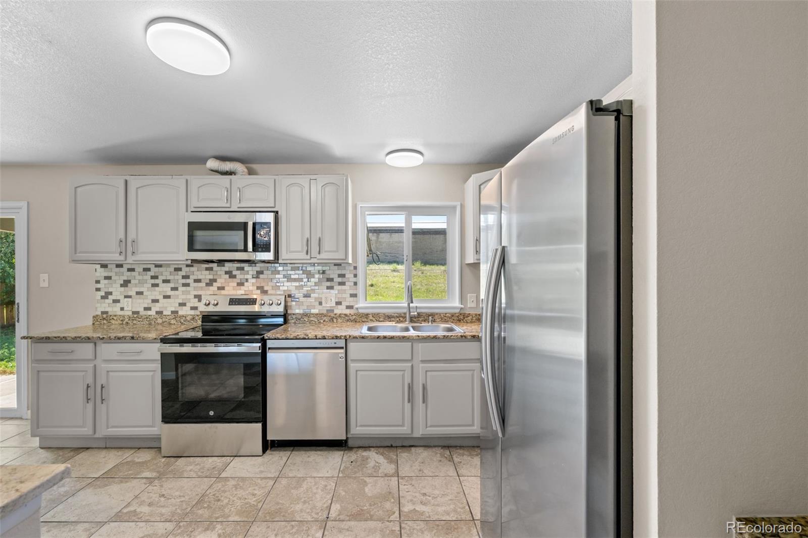 MLS Image #12 for 2203  beech court,golden, Colorado