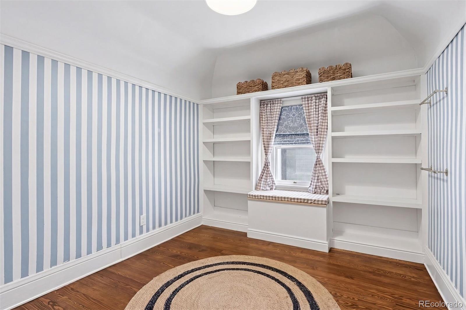 MLS Image #19 for 576 n franklin street,denver, Colorado
