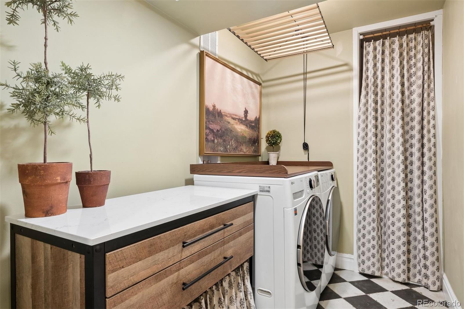 MLS Image #23 for 576 n franklin street,denver, Colorado