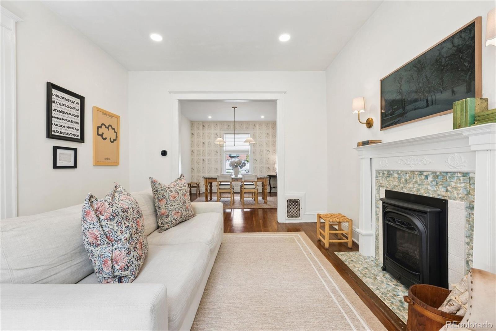 MLS Image #5 for 576 n franklin street,denver, Colorado