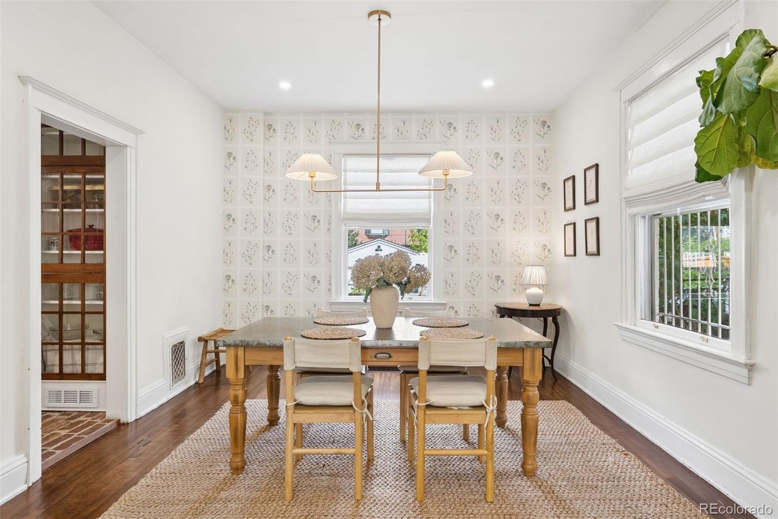 MLS Image #6 for 576 n franklin street,denver, Colorado