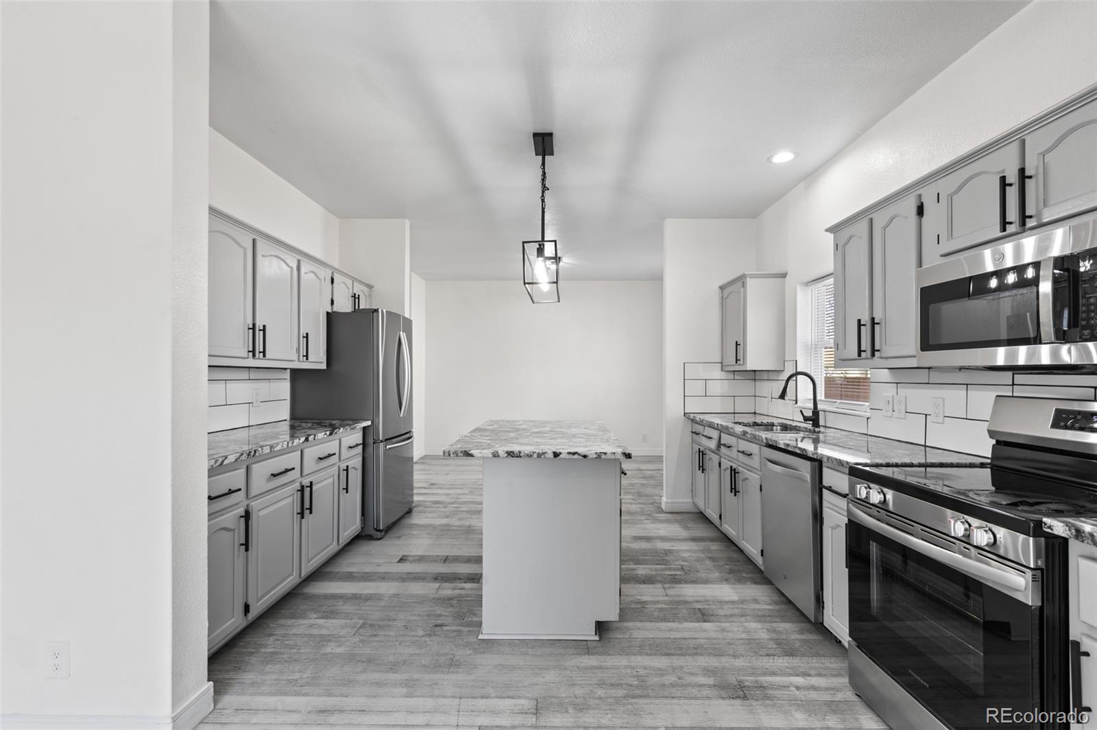 MLS Image #14 for 6950  newport street,commerce city, Colorado