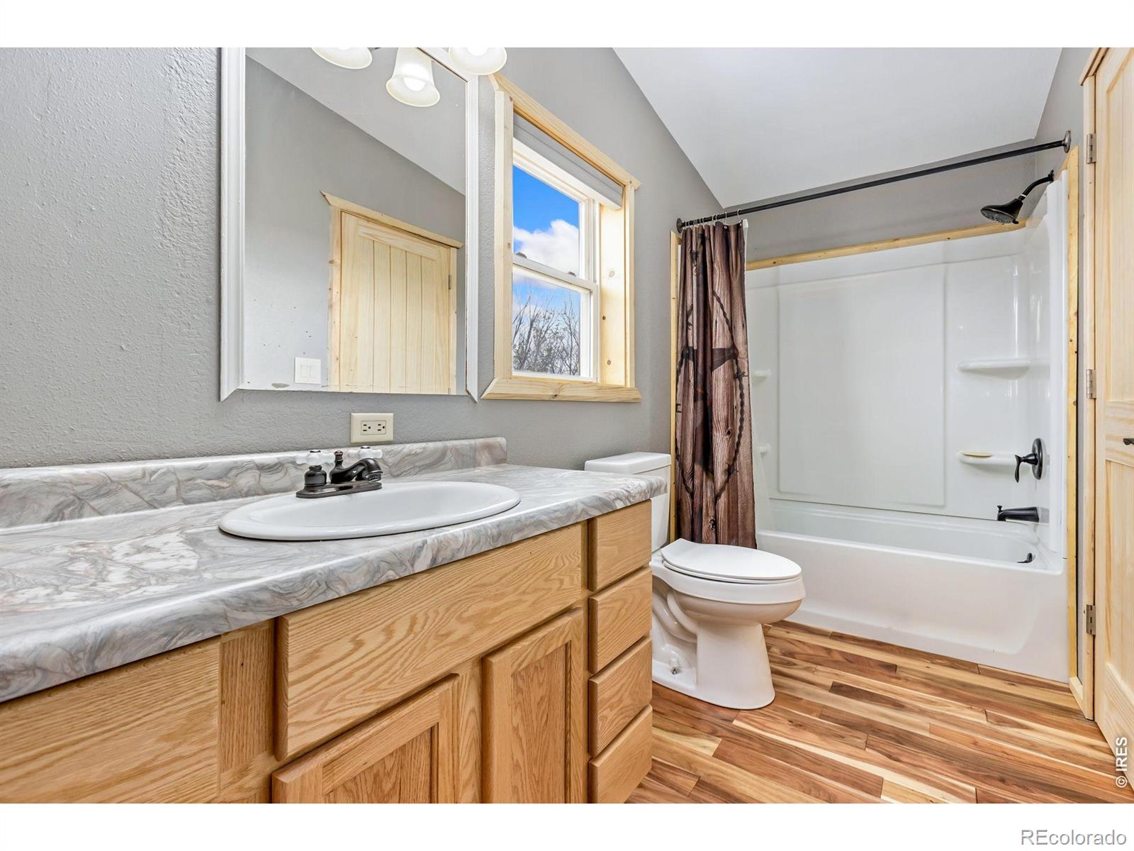 MLS Image #22 for 29819  county road 78 ,eaton, Colorado