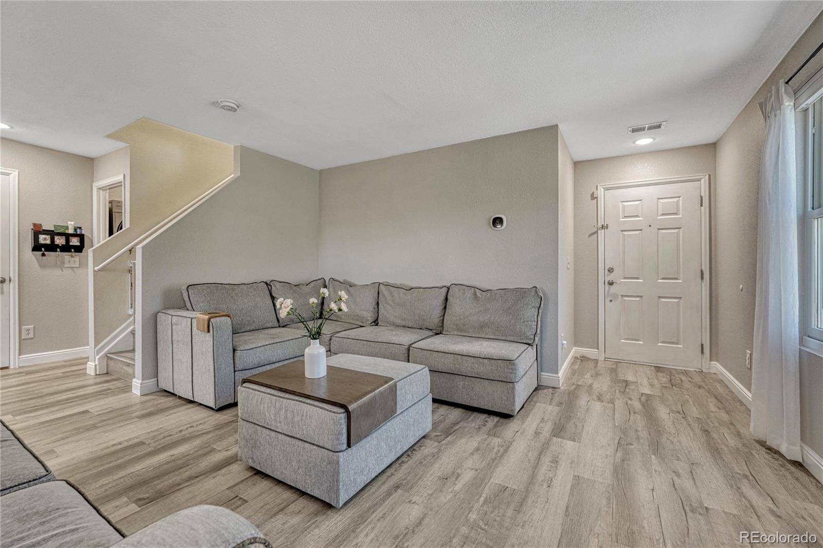 MLS Image #6 for 5427 s quatar court,aurora, Colorado