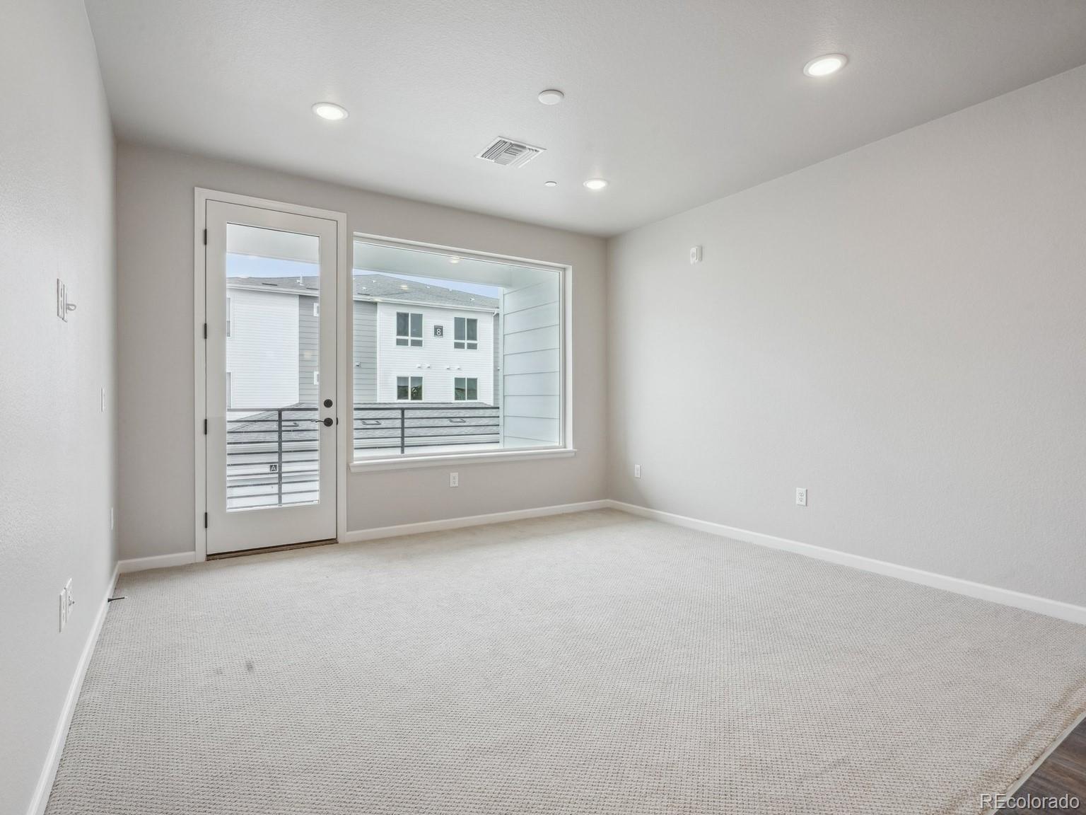 MLS Image #5 for 6153 n ceylon street,denver, Colorado