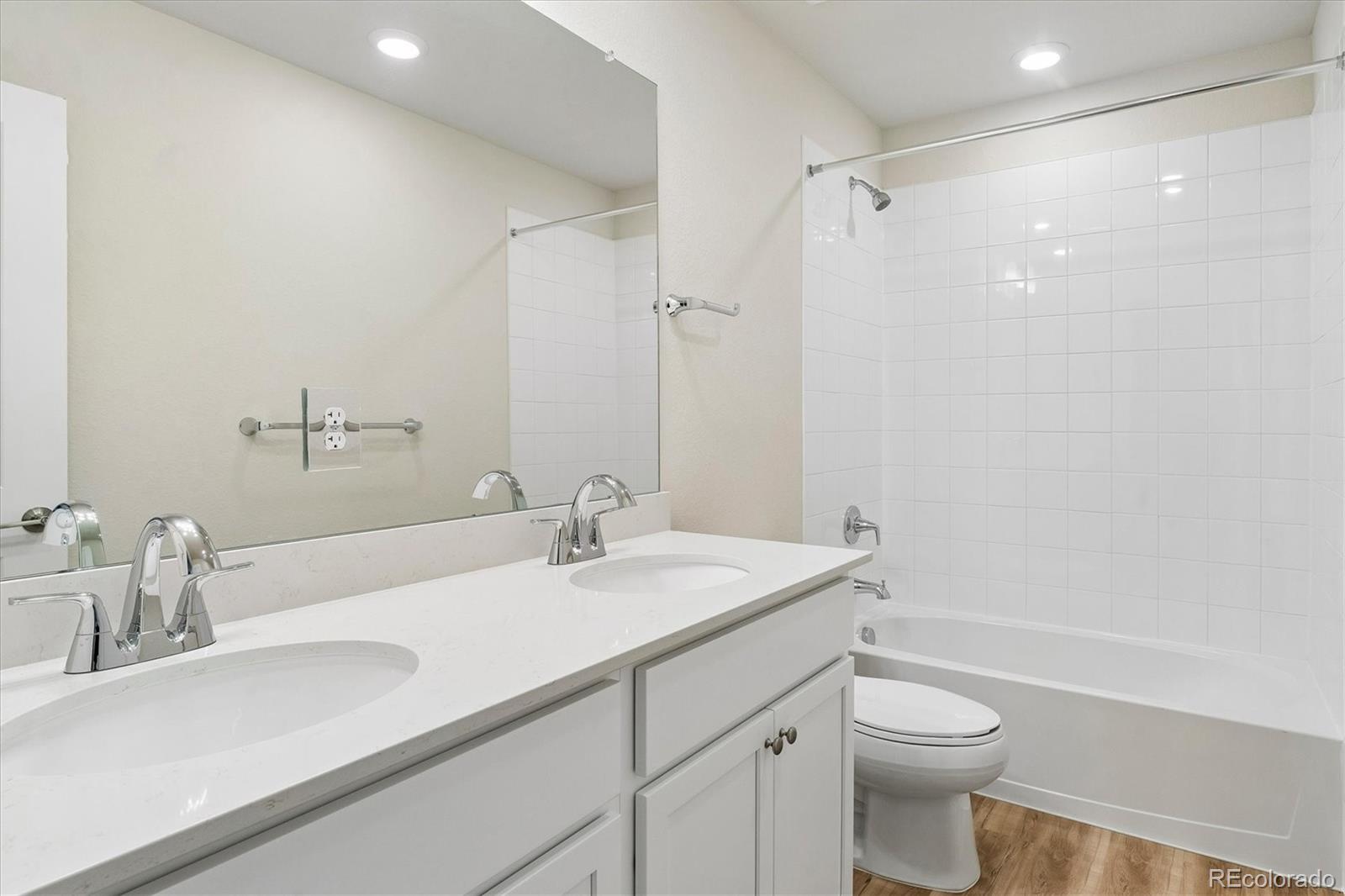 MLS Image #11 for 5837 n ireland way,aurora, Colorado