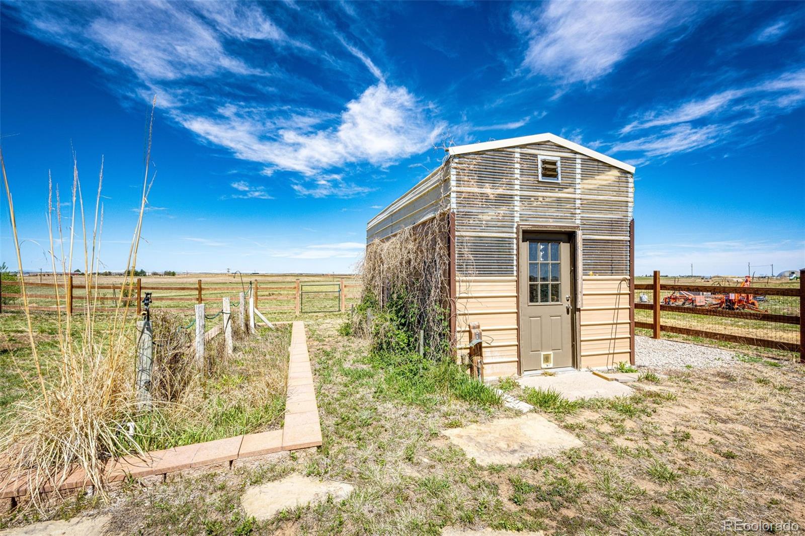 MLS Image #33 for 57109 e kenyon avenue,strasburg, Colorado