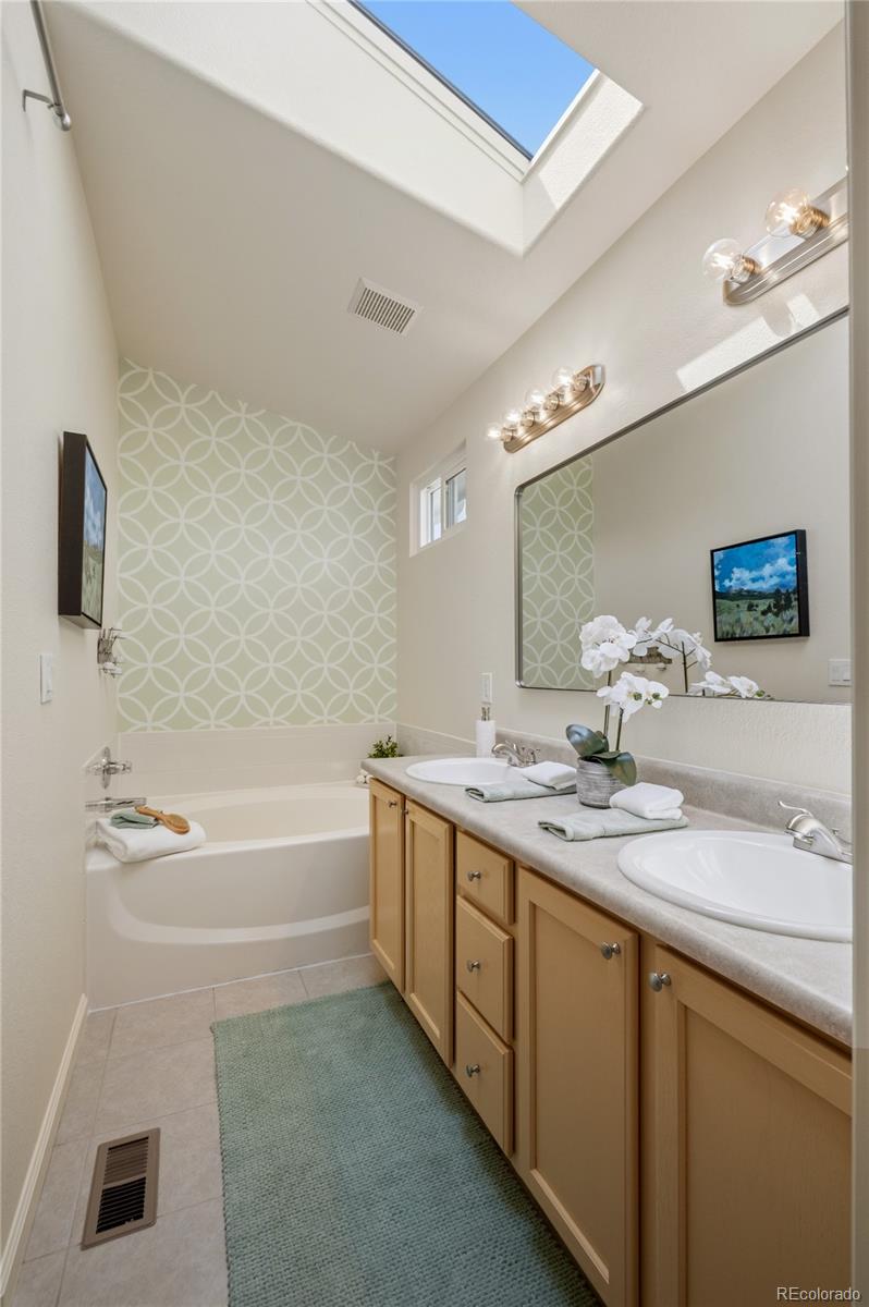 MLS Image #26 for 10204  aldenbridge court,highlands ranch, Colorado
