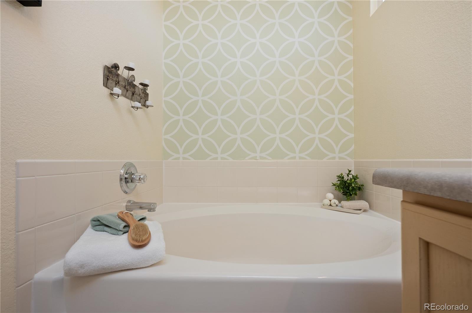 MLS Image #27 for 10204  aldenbridge court,highlands ranch, Colorado