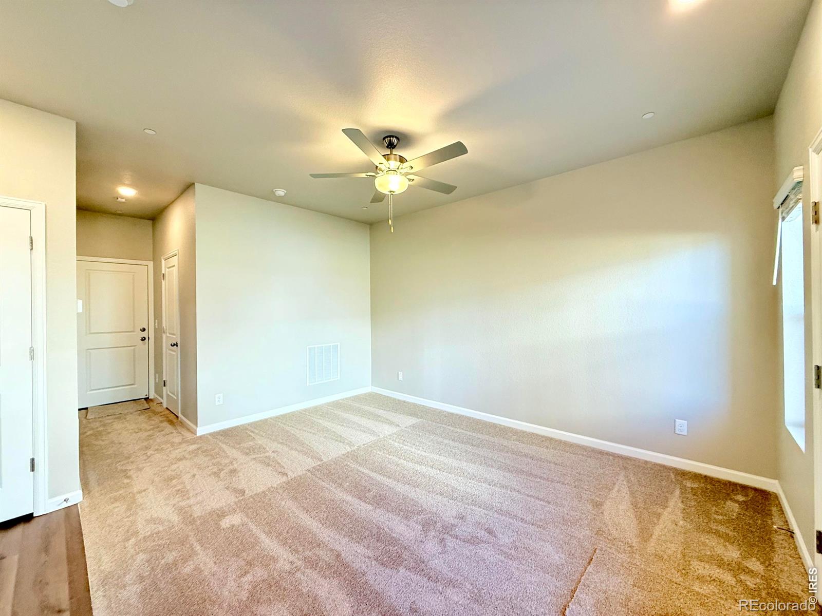MLS Image #5 for 191  robin road,johnstown, Colorado