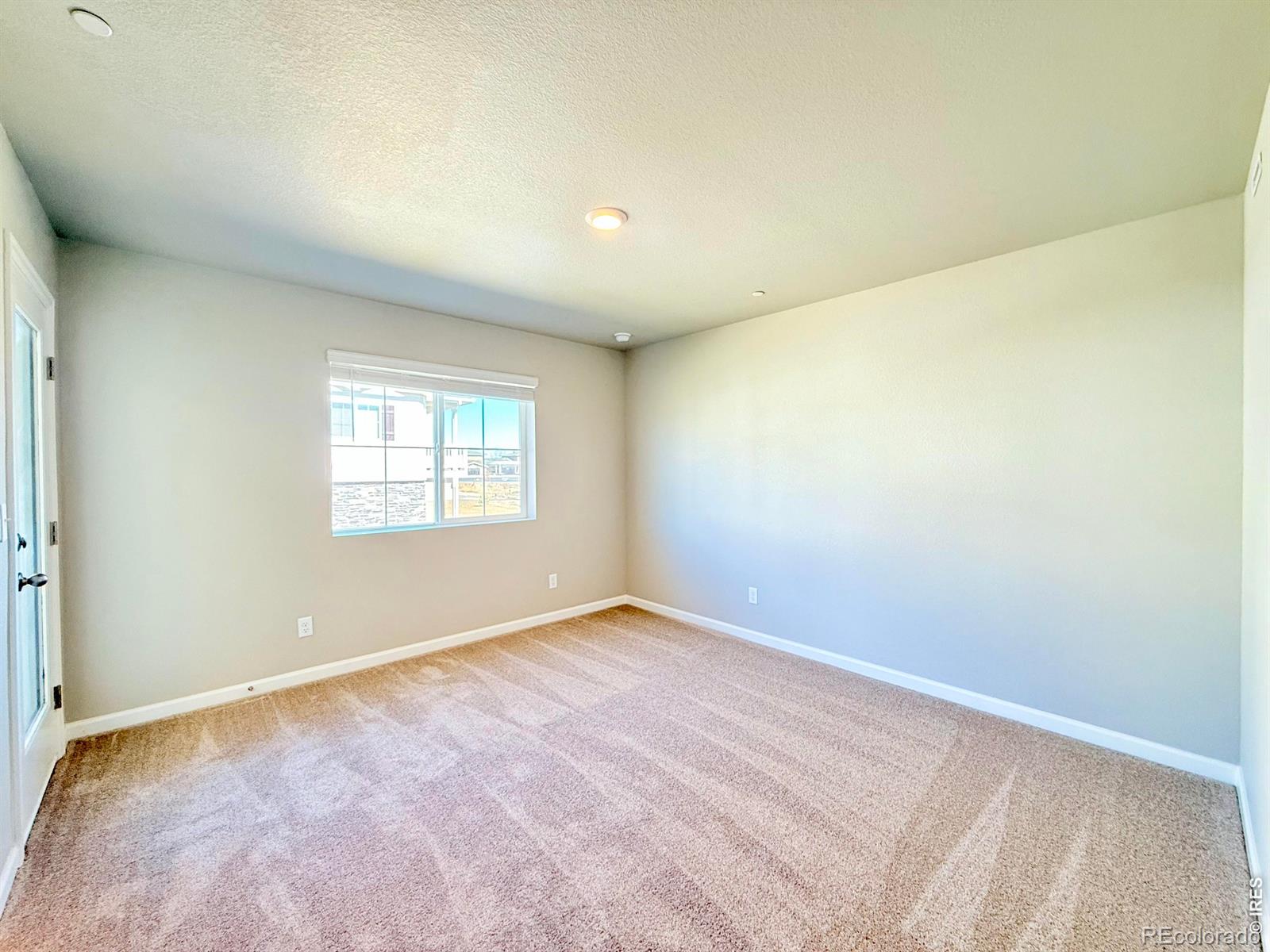 MLS Image #6 for 191  robin road,johnstown, Colorado