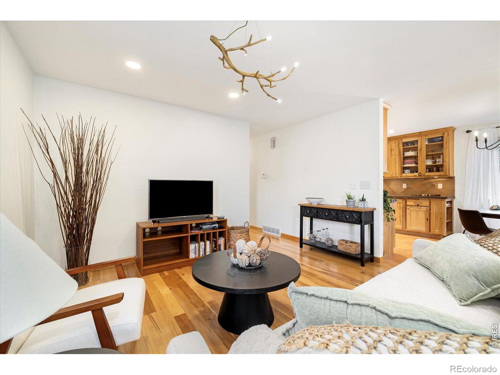 MLS Image #13 for 320 n loomis avenue,fort collins, Colorado