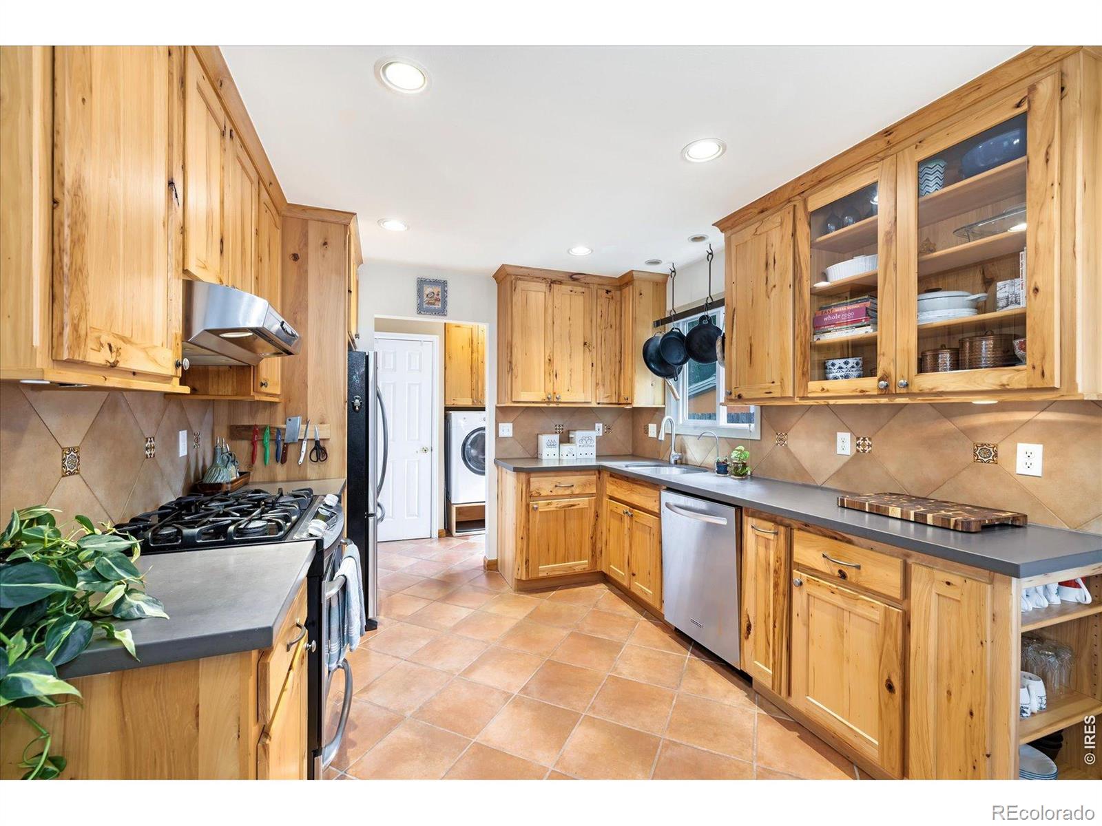 MLS Image #7 for 320 n loomis avenue,fort collins, Colorado