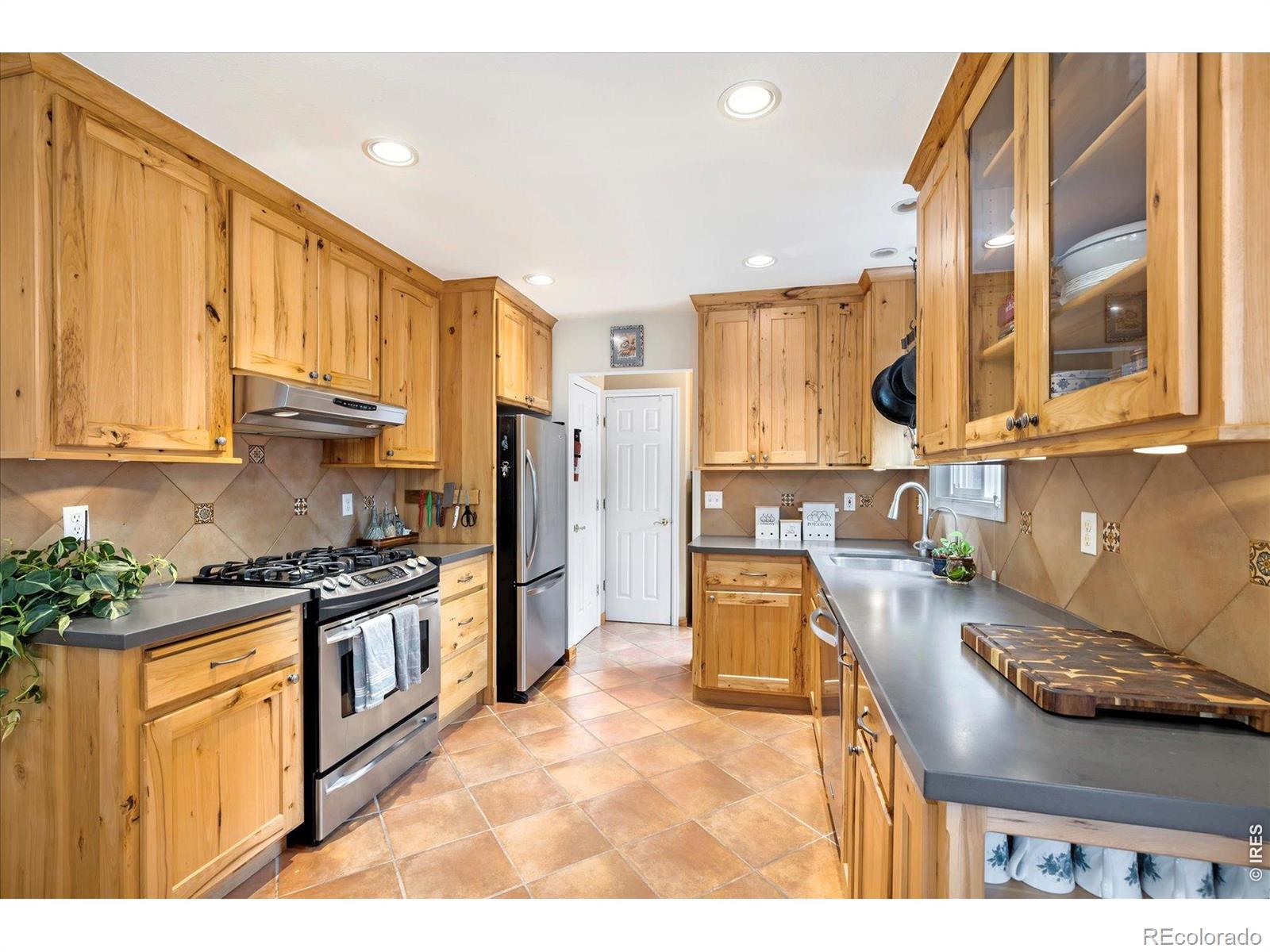 MLS Image #8 for 320 n loomis avenue,fort collins, Colorado