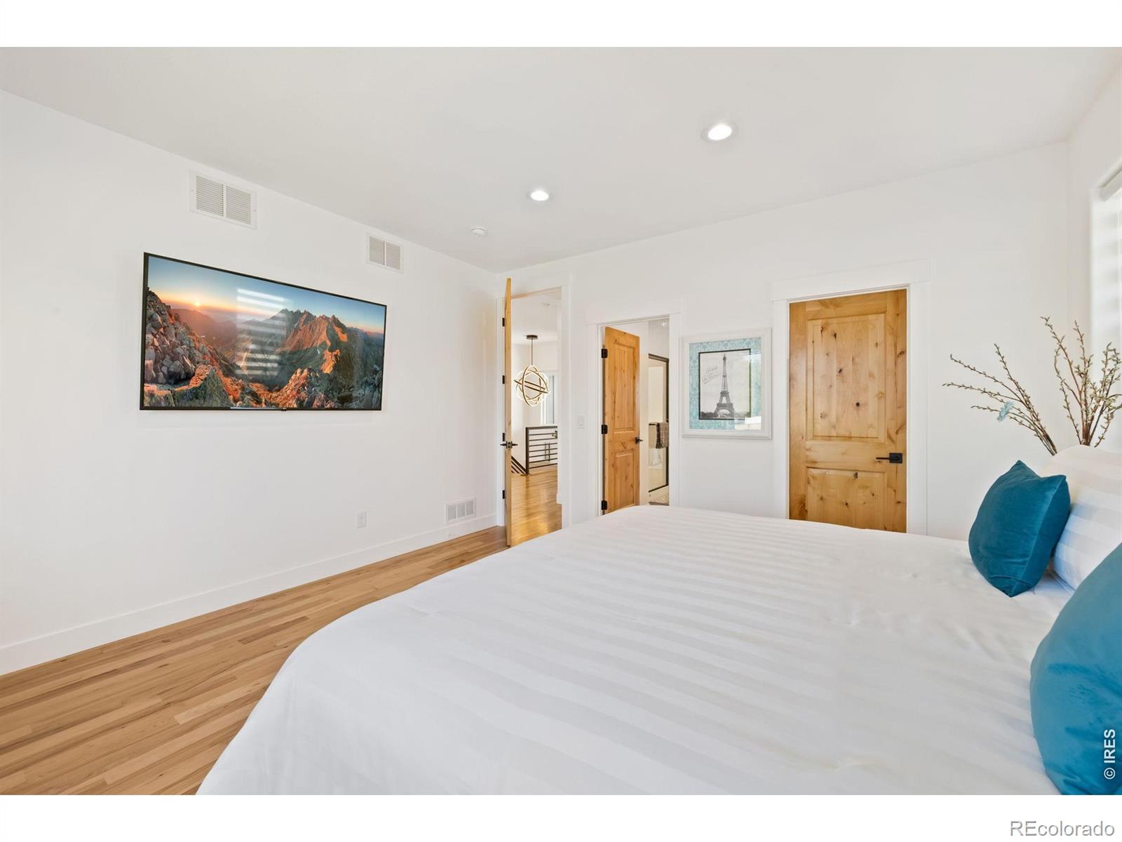 MLS Image #18 for 740 w county road 10 ,berthoud, Colorado