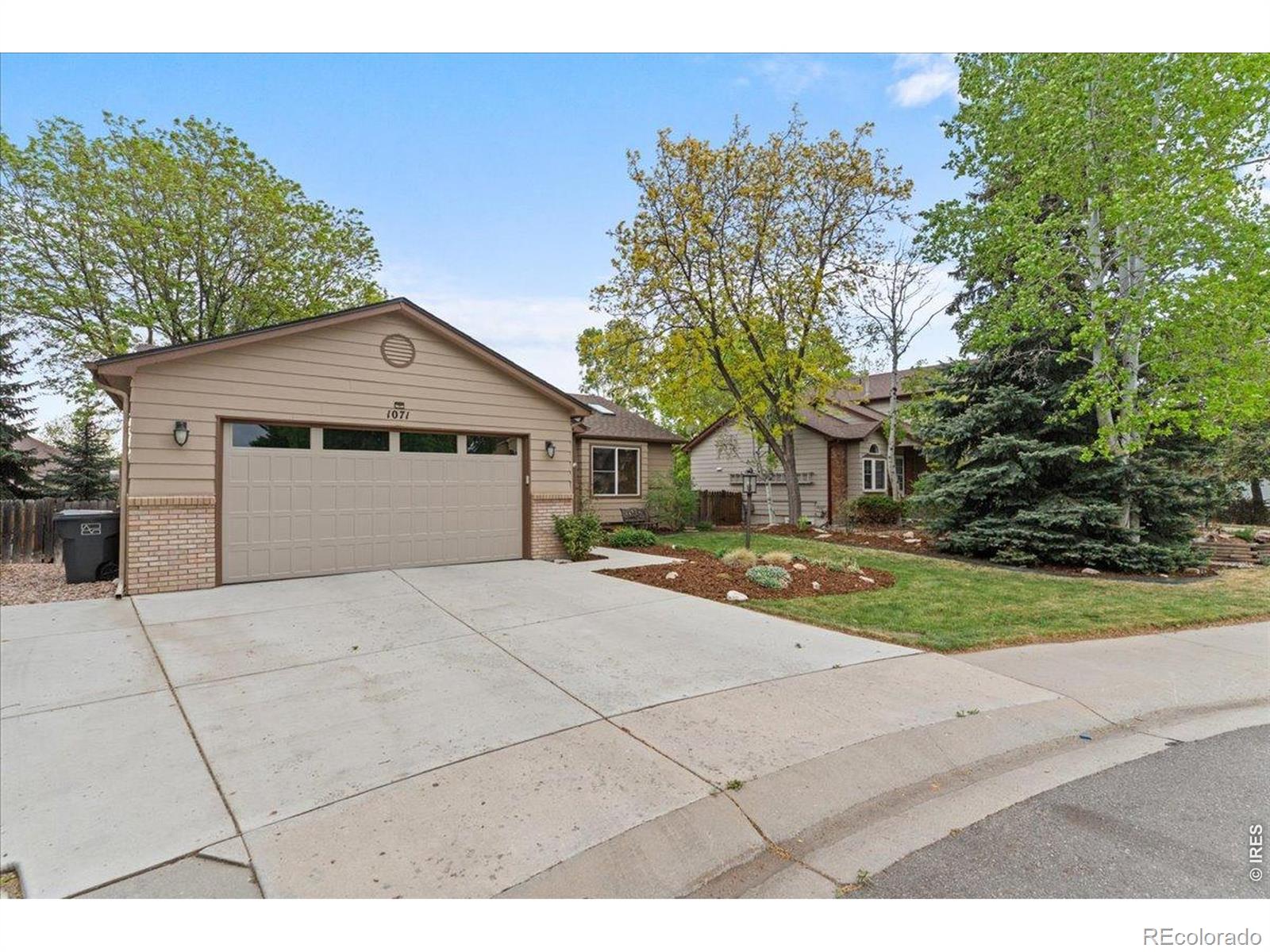 MLS Image #3 for 1071  centennial drive,loveland, Colorado