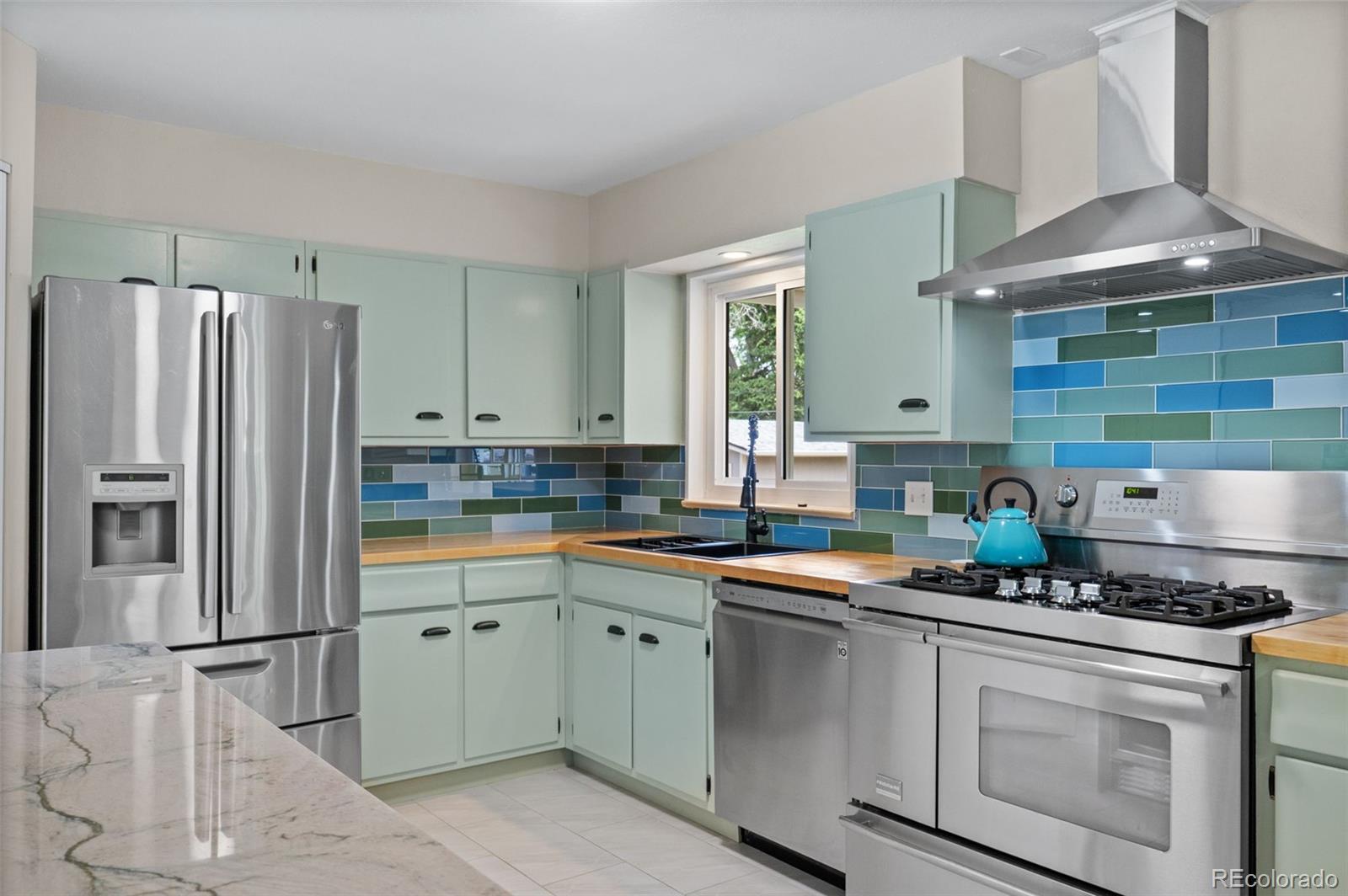 MLS Image #8 for 2198  zinnia way,golden, Colorado