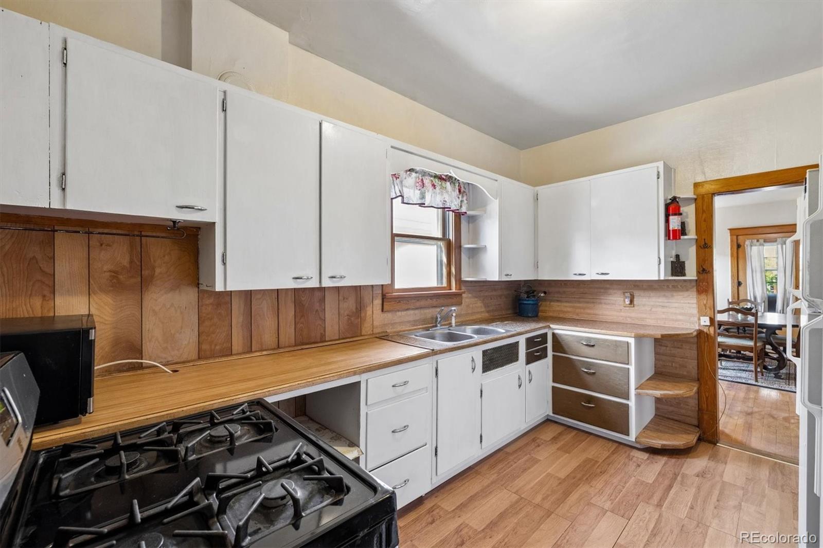 MLS Image #12 for 1106  cheyenne street,golden, Colorado